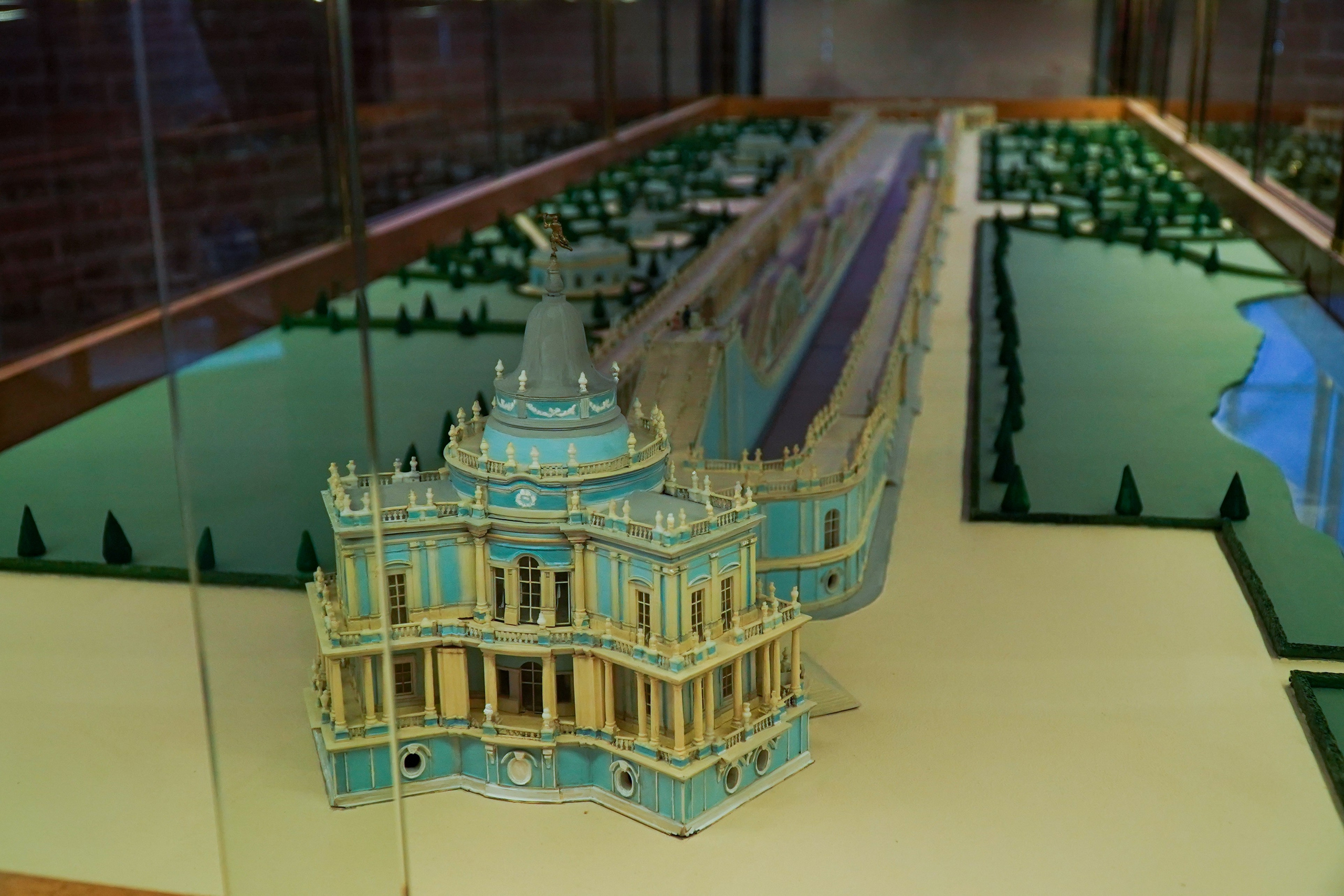 ОРАНИЕНБАУМ. Июль 2024. Фотограф Наталья Погодина в г. Обнинске