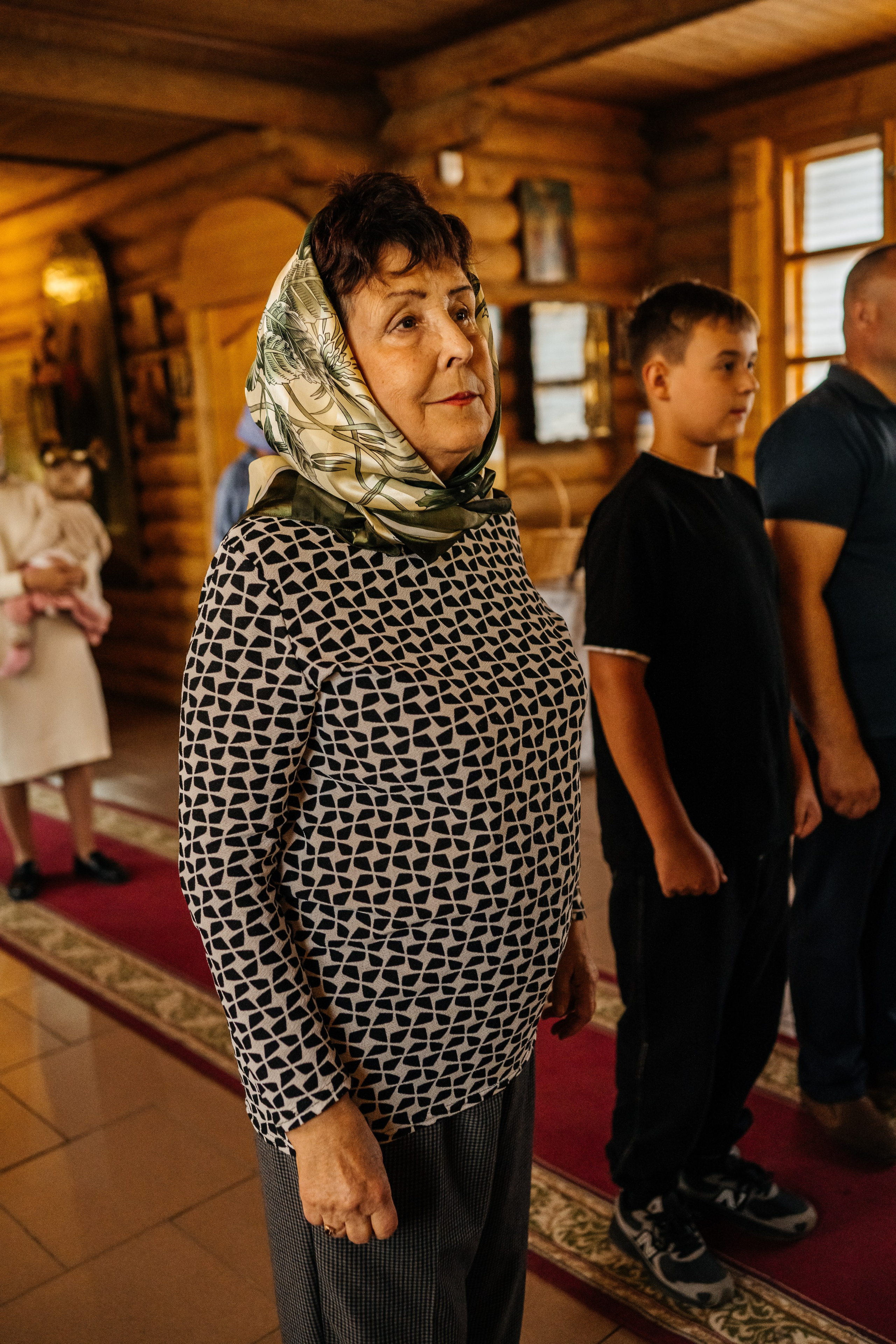 Храм на Ворошилова (деревянная церковь). Фотограф в Каменске-Шахтинском и парке Лога Ольга Сагал