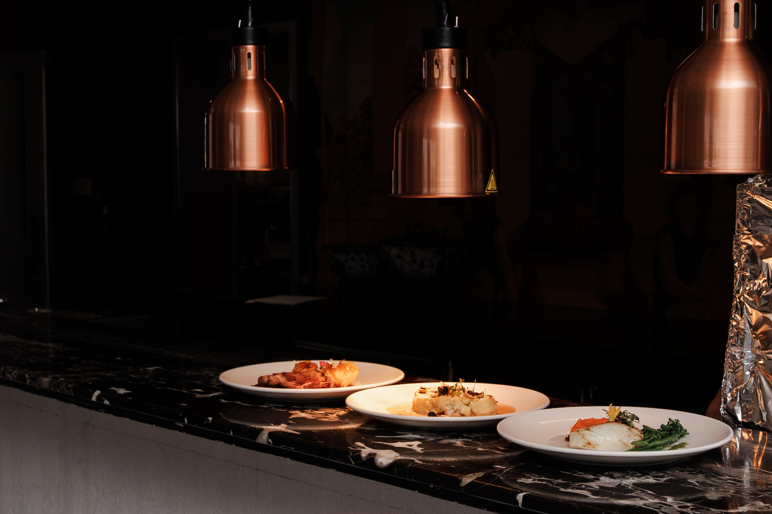 Дмитрий Крючков, шеф-повар отеля The St. Regis Moscow Nikolskaya. Свадебный/Портретный фотограф снимаю в Москве