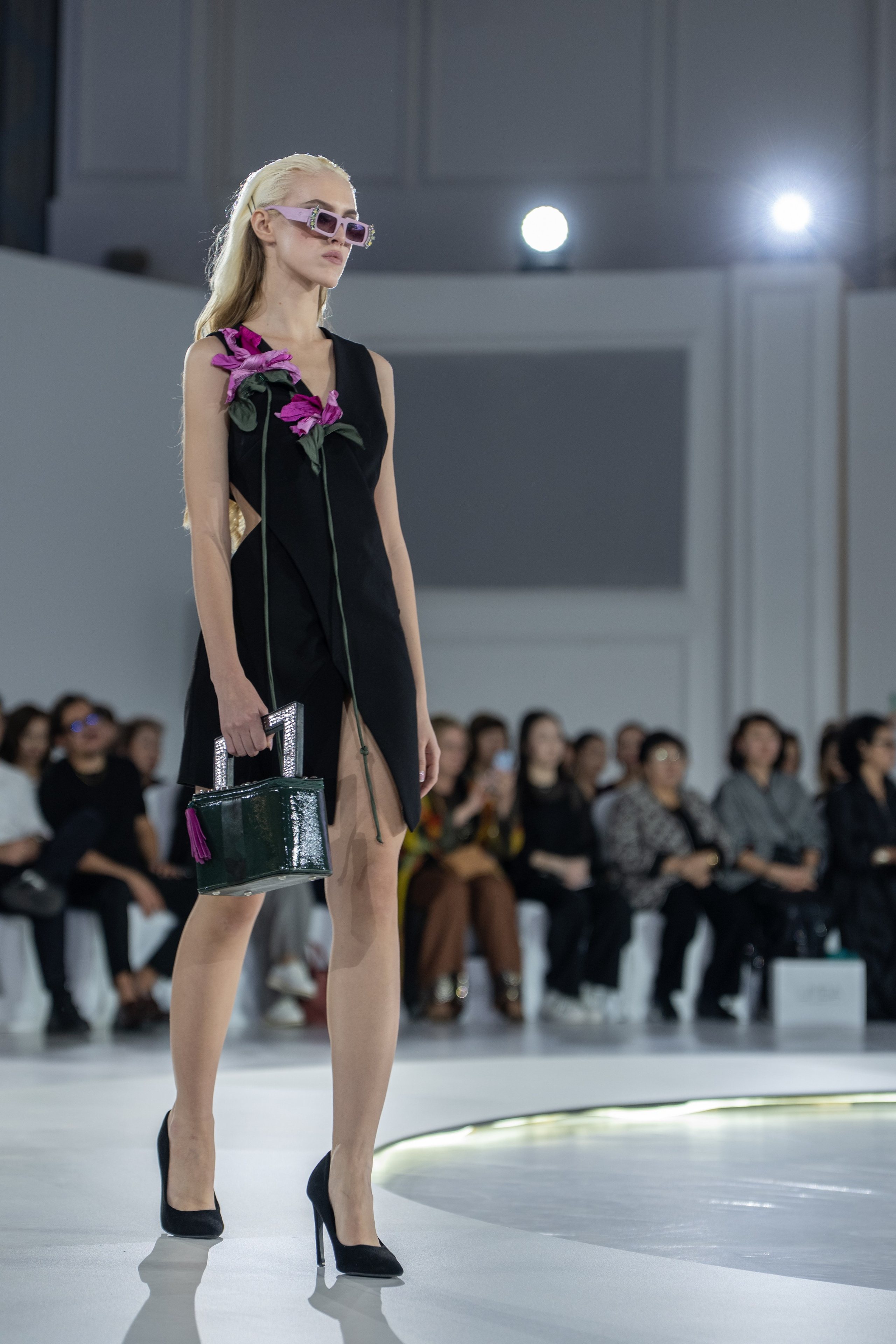 Brand TinAtin Magalashvilu. Сайт Алматинского НЮ АРТ, будуар и фэшн фотографа Дениса Карпенко