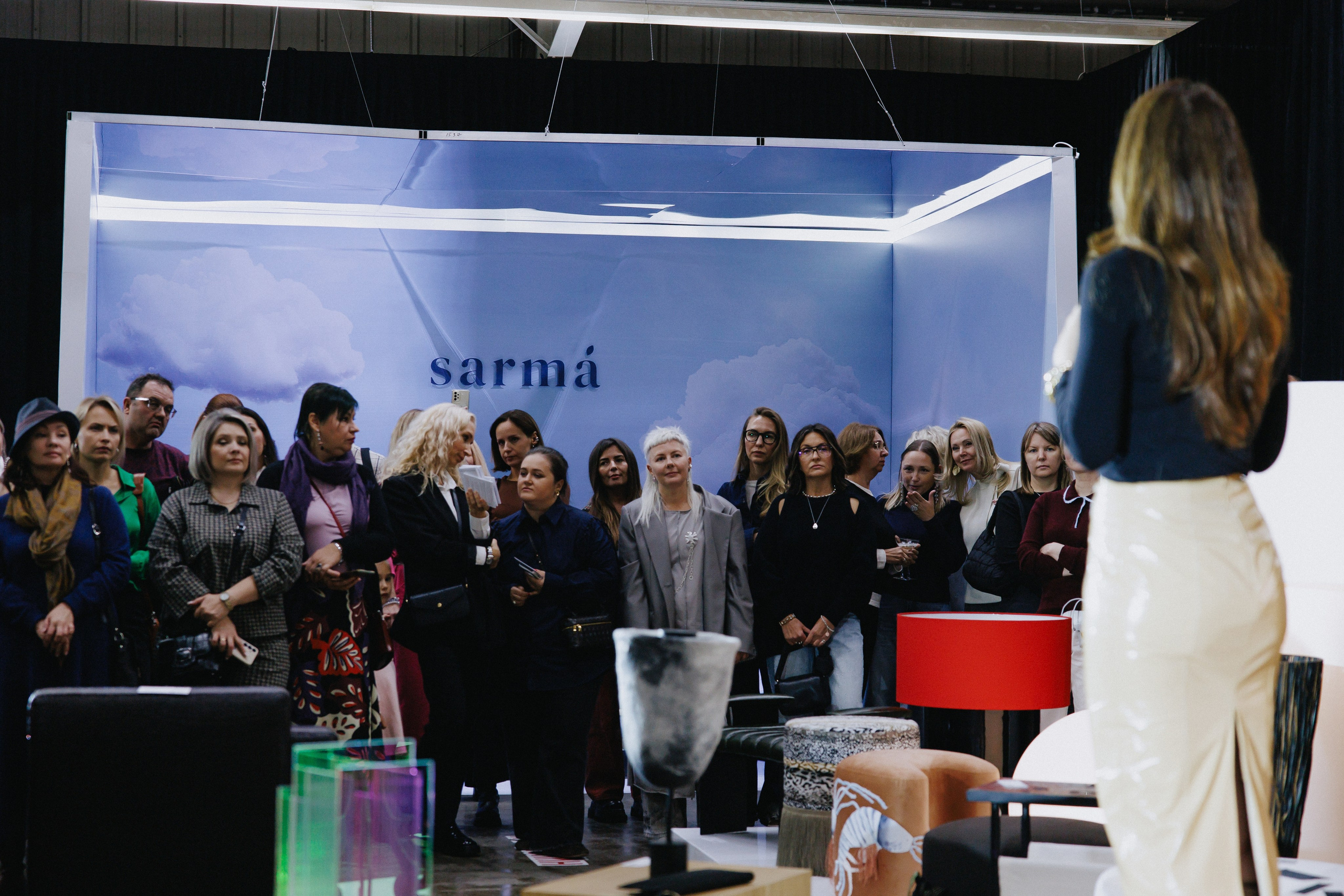 Выставка СТО ВЕЩЕЙ В ИНТЕРЬЕРЕ. Фотограф Иркутск Антипин Сергей