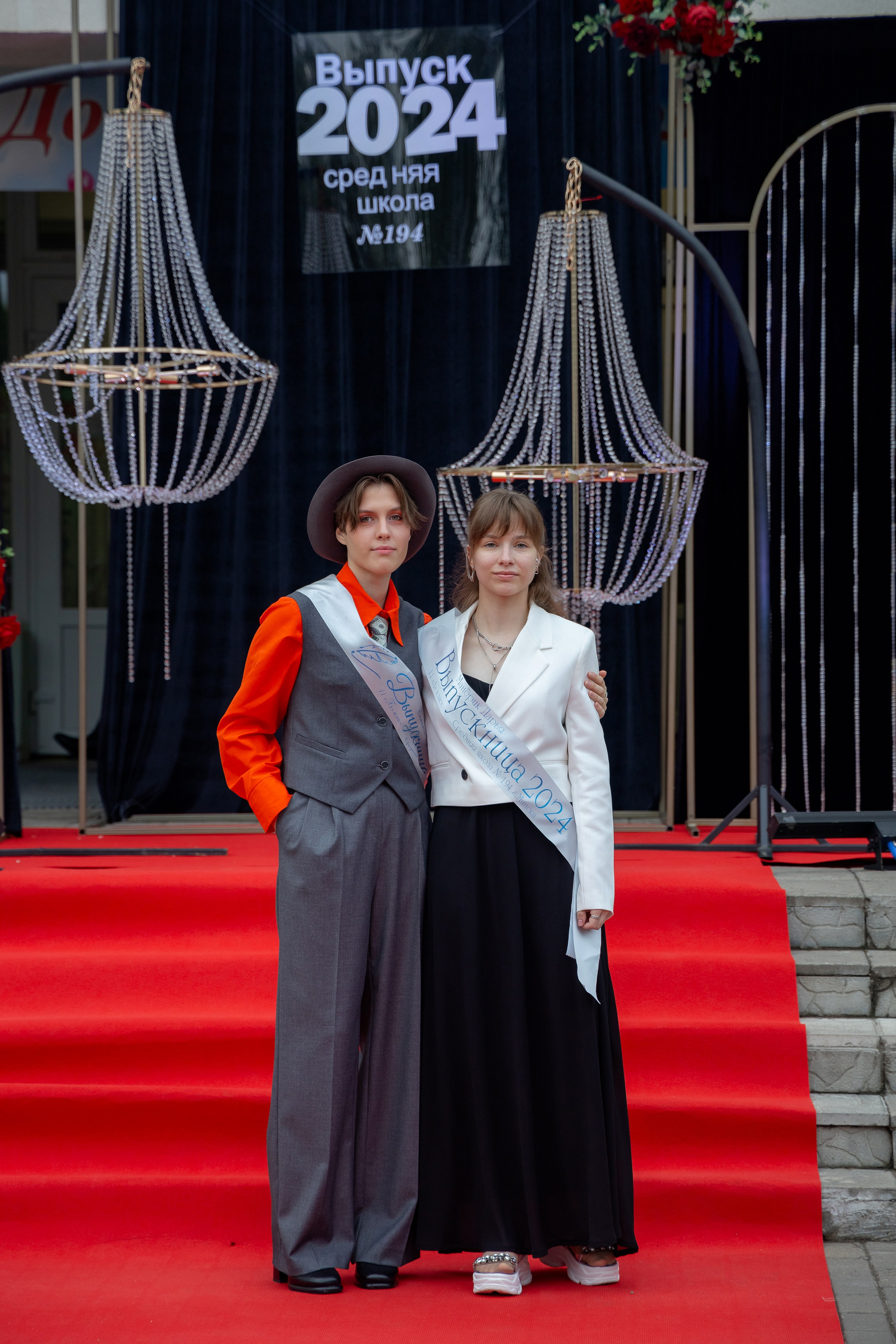 Школьный выпускной 2024 год в Соколе (Минск). Свадебный фотограф в Минске/Беларуси Сергей Спиридонов