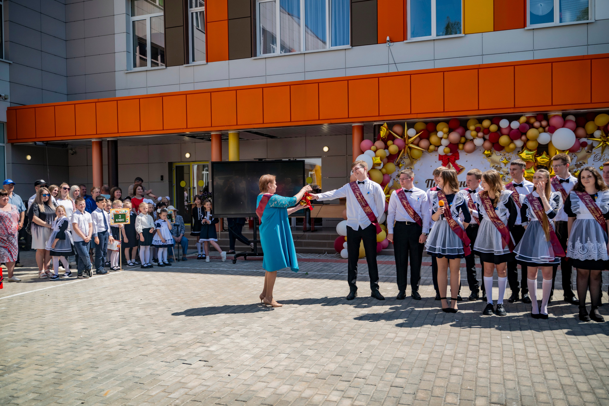 Последний звонок 11 класс. Фотограф самых запоминающихся моментов Вашей жизни