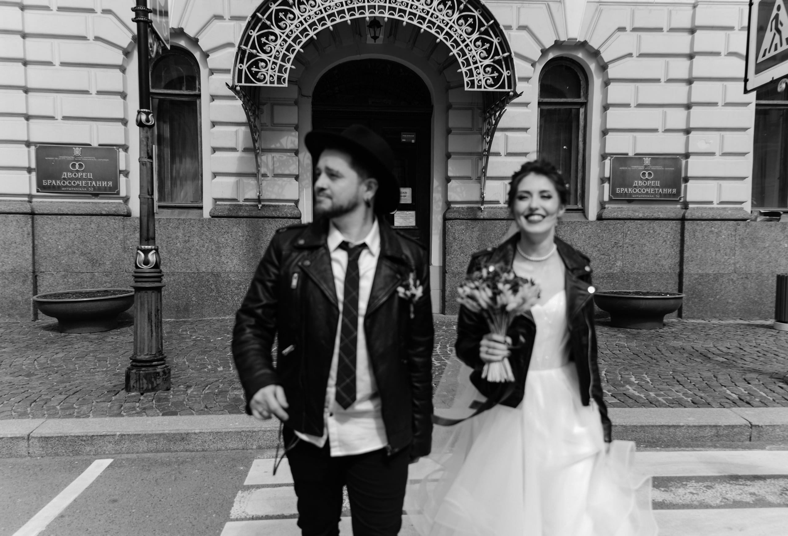 Ты молчишь, а я улыбаюсь, Мария. Свадебный и репортажный фотограф в Санкт-Петербурге