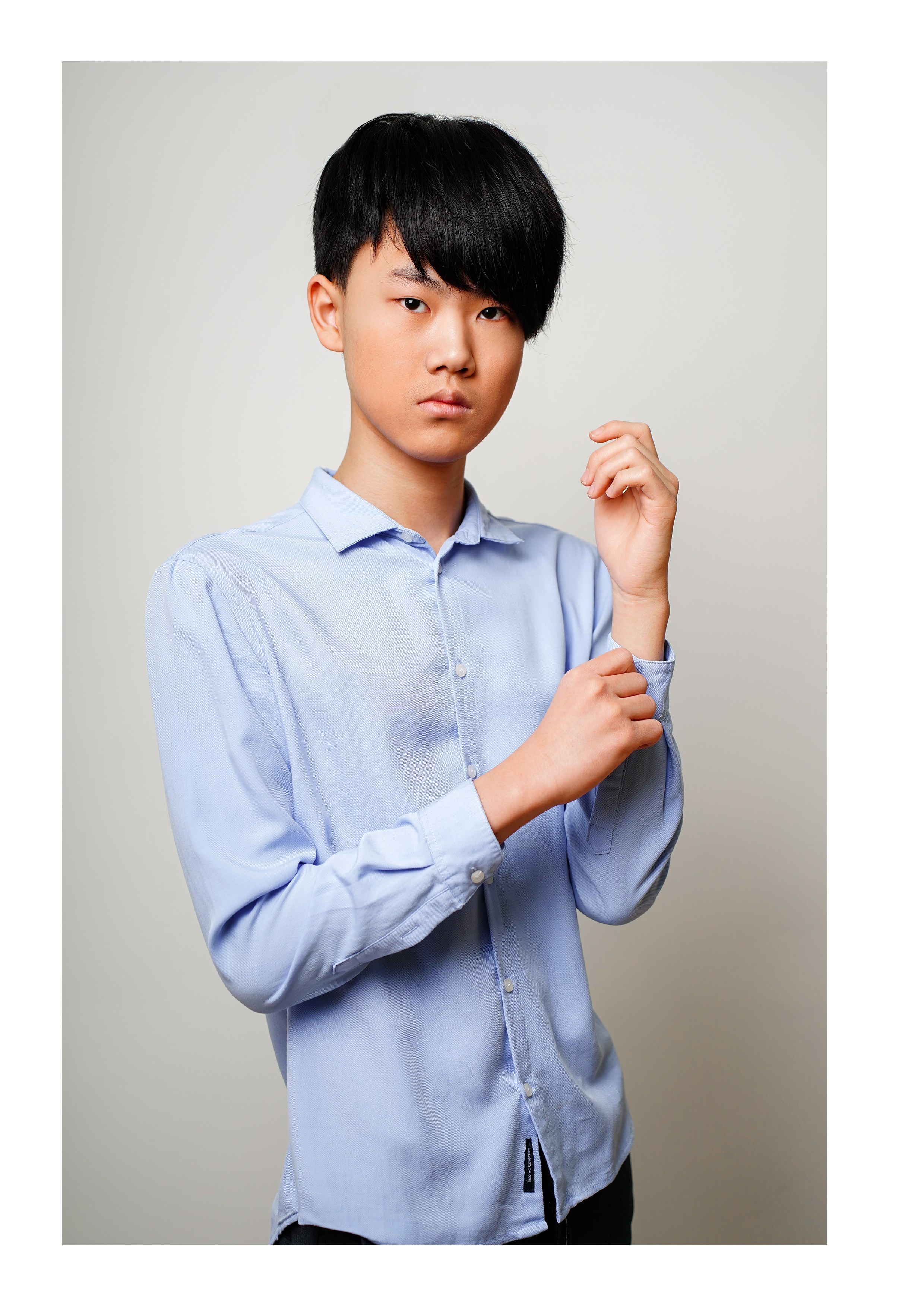 Образы. MEMENTO.Выпускные альбомы, школьные, юбилейные и другие книги. Ростов-на-Дону