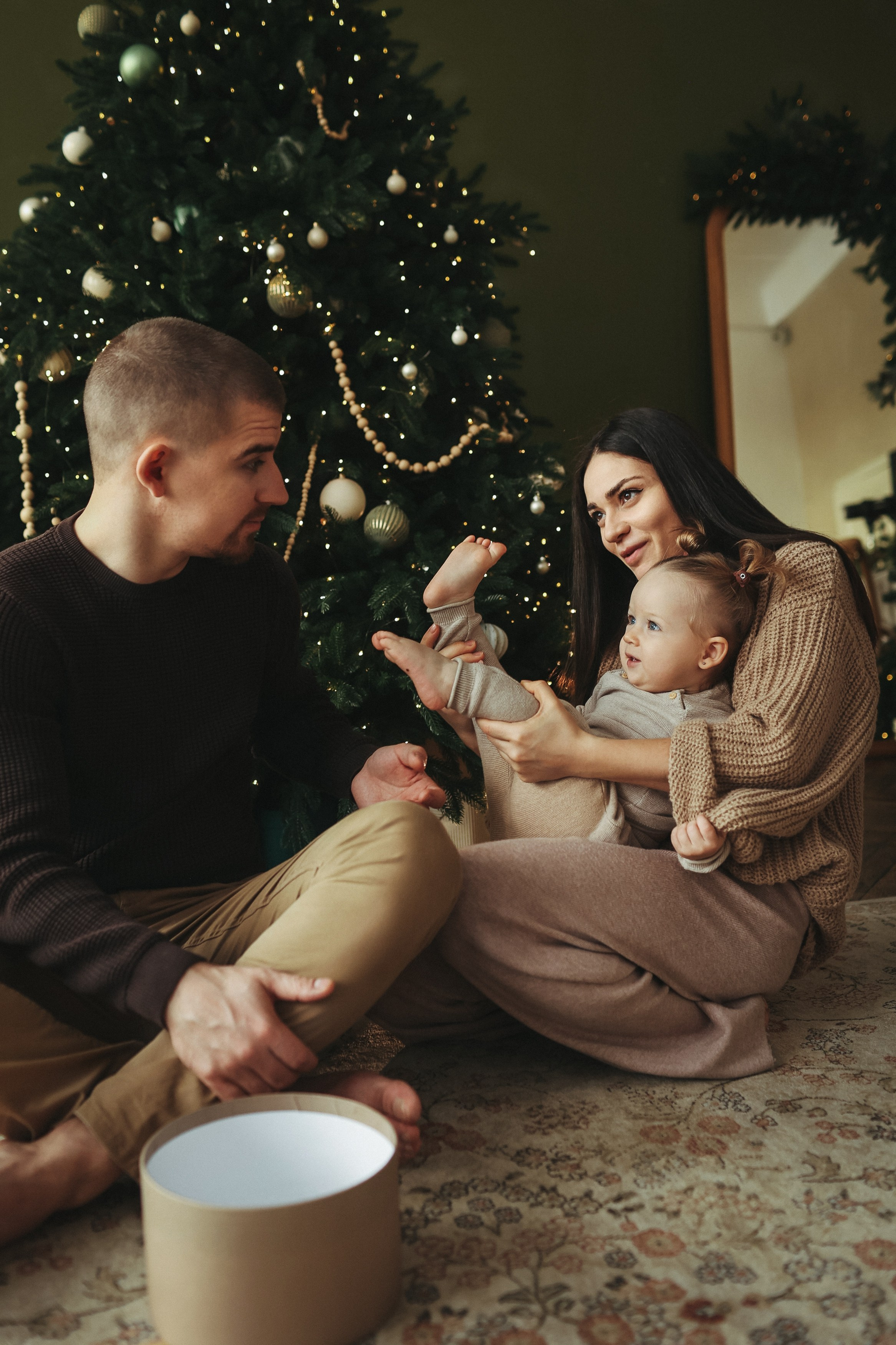 Новогодняя фотосессия новый год семейная фотосессия детские фотографии. Фотограф Владимир Москва