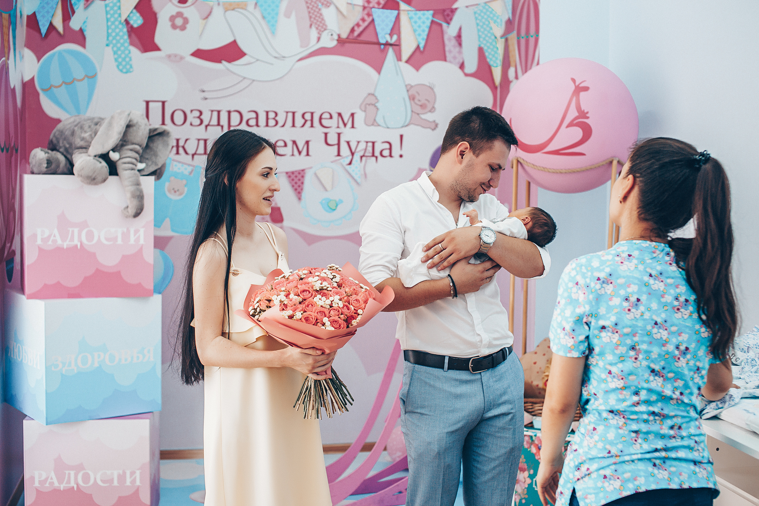 Выписка с Перинатального центра. Свадебный и семейный фотограф/видеограф в Краснодаре Наталья Осинская