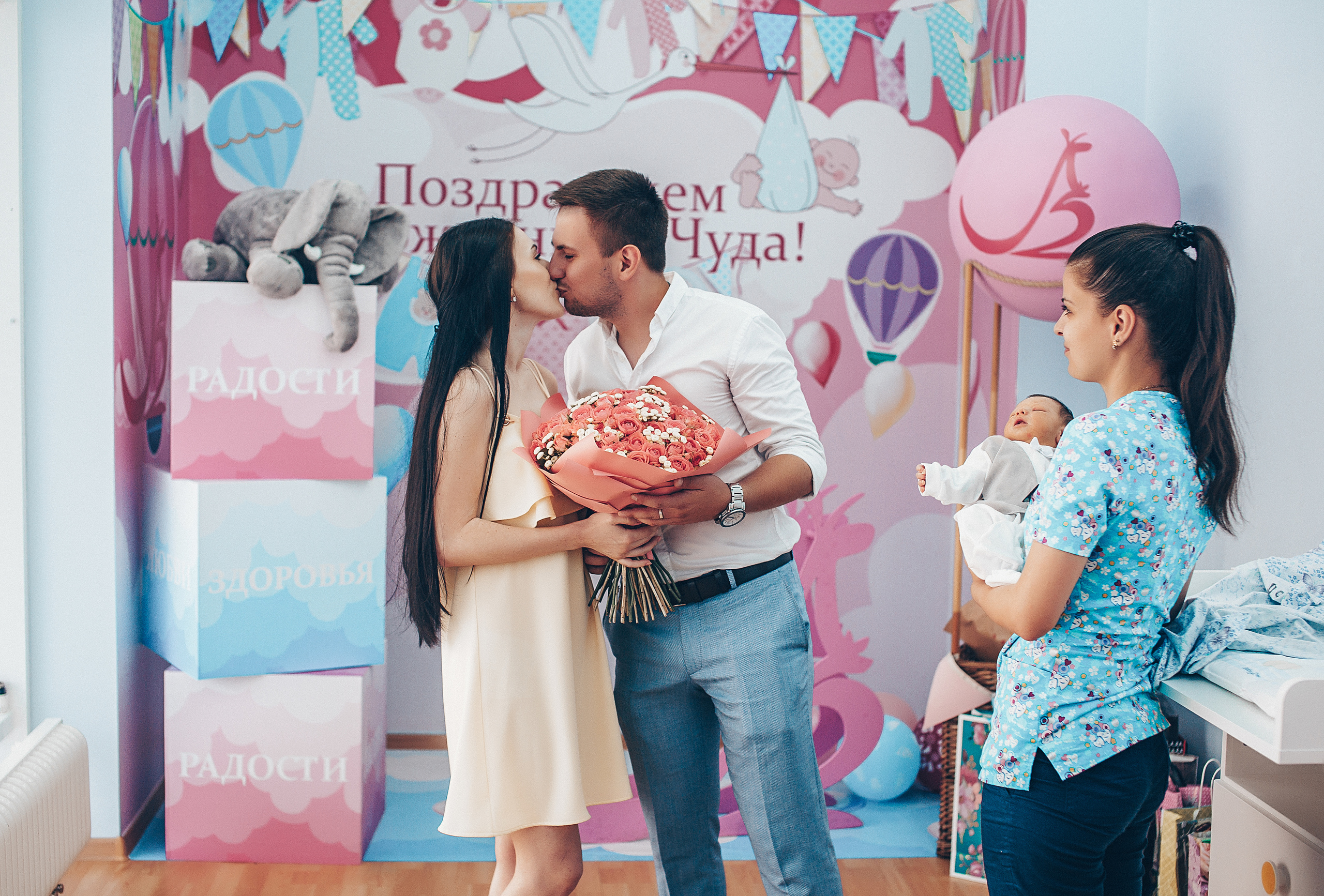 Выписка с Перинатального центра. Свадебный и семейный фотограф/видеограф в Краснодаре Наталья Осинская