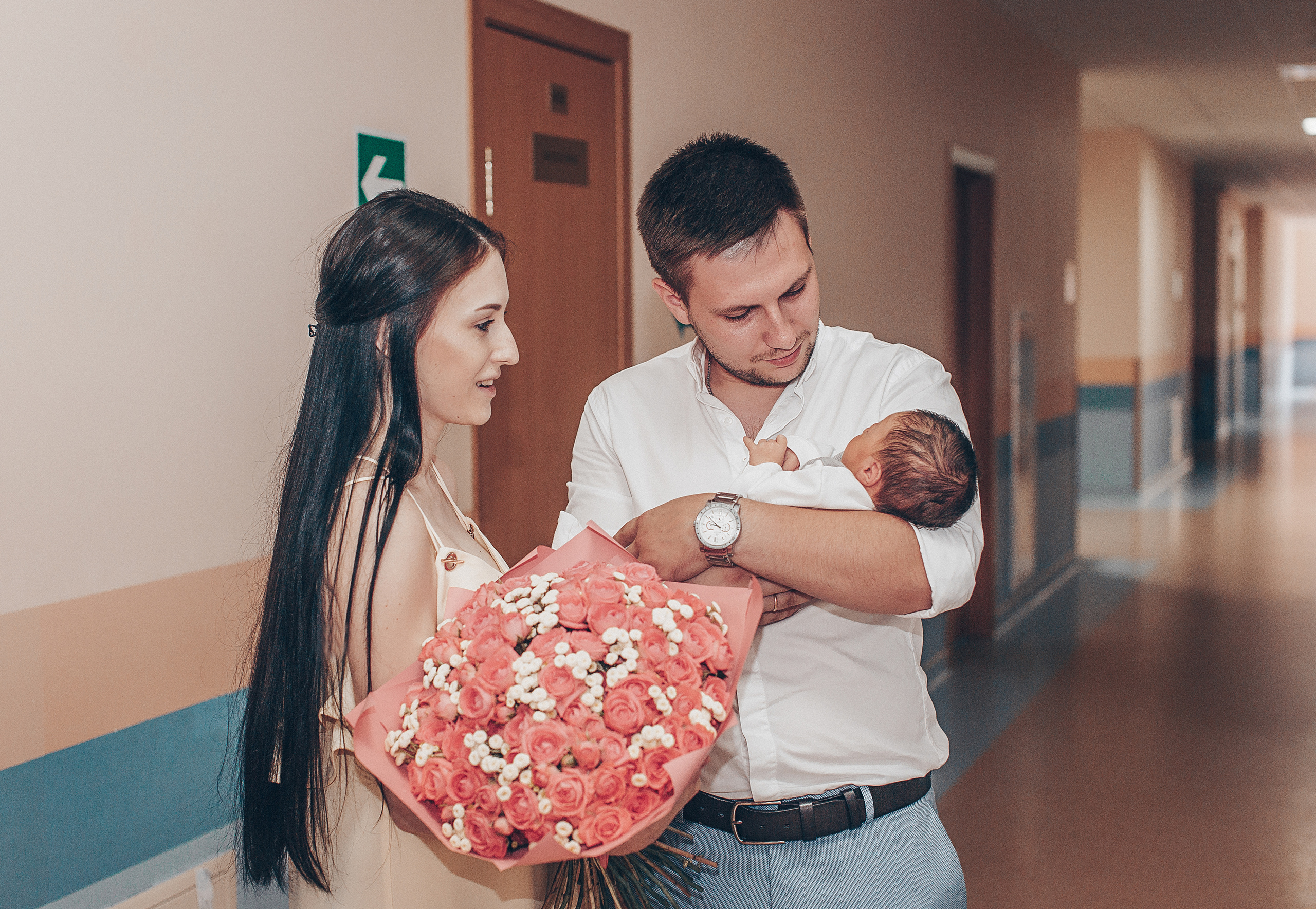 Выписка с Перинатального центра. Свадебный и семейный фотограф/видеограф в Краснодаре Наталья Осинская