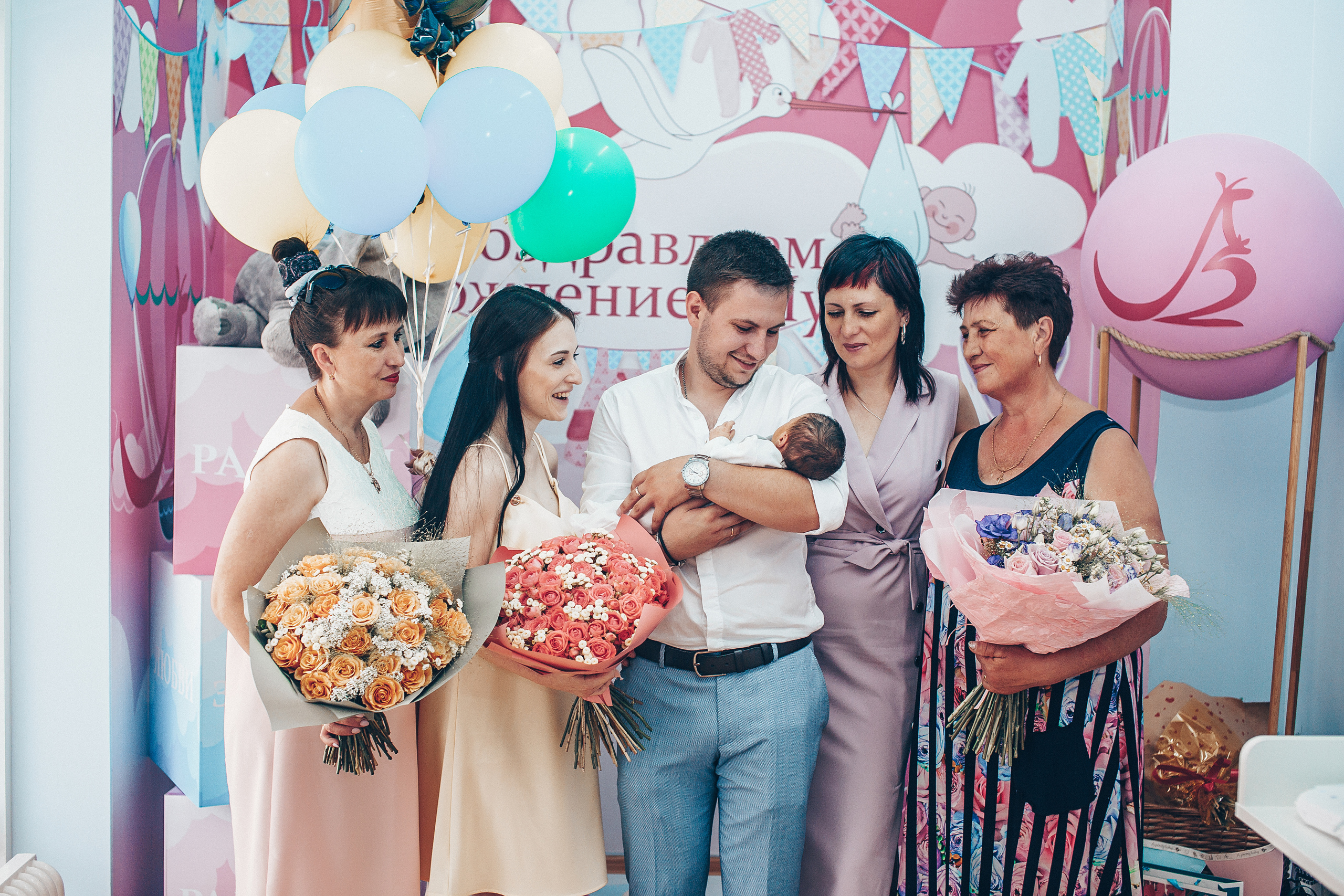 Выписка с Перинатального центра. Свадебный и семейный фотограф/видеограф в Краснодаре Наталья Осинская