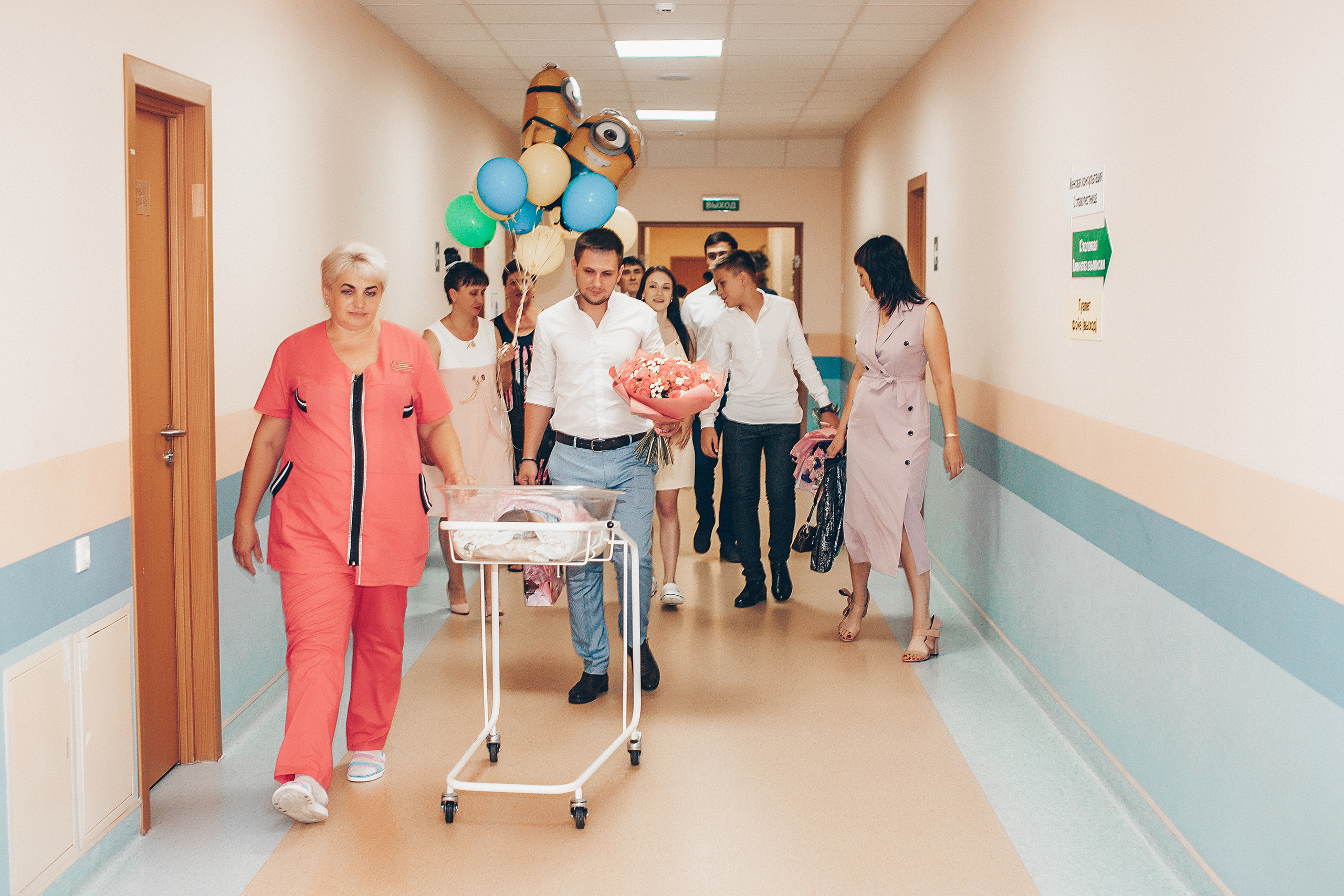 Выписка с Перинатального центра. Свадебный и семейный фотограф/видеограф в Краснодаре Наталья Осинская