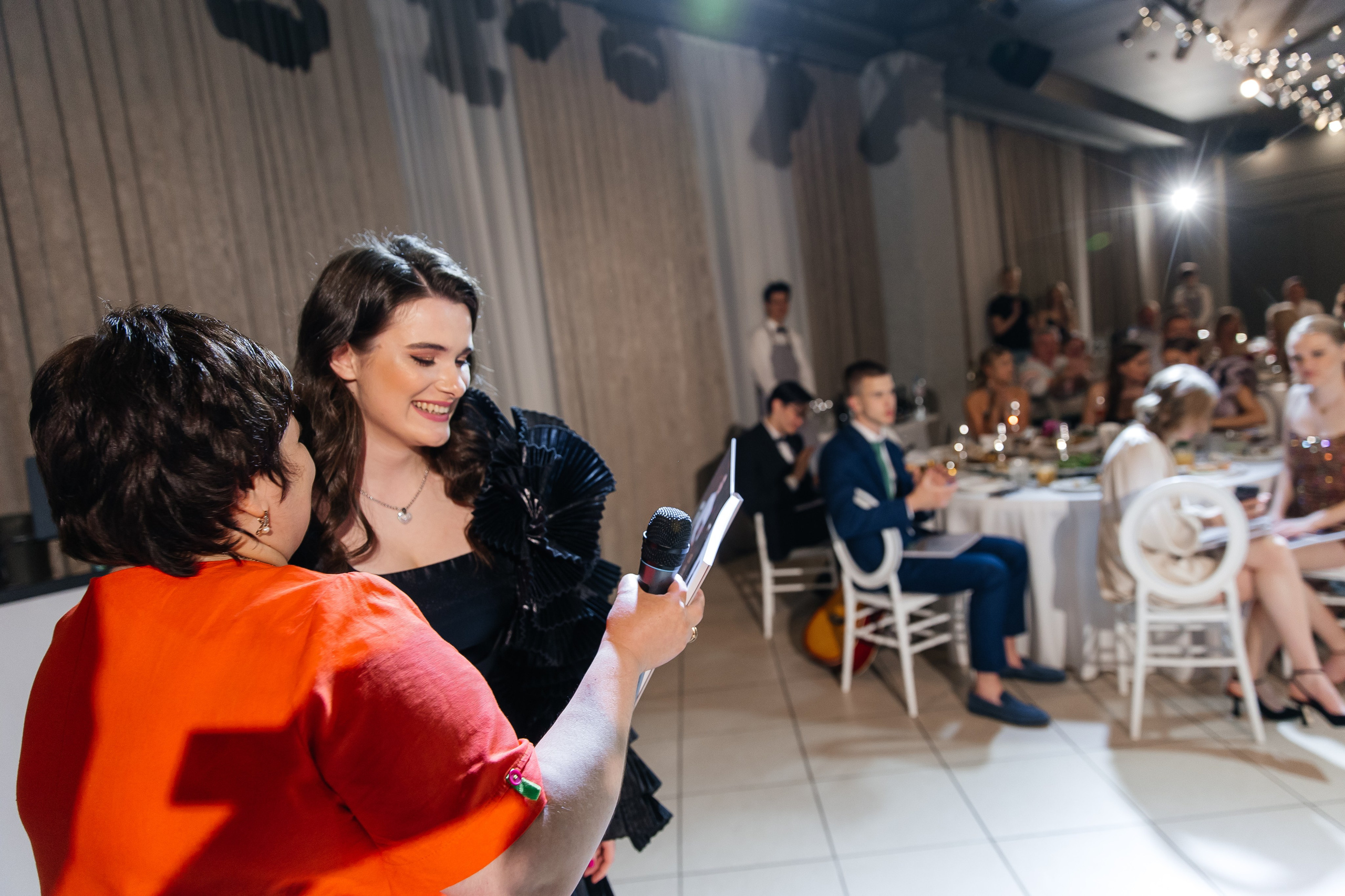 2023-06-23 Выпускной МБОУ СОШ № 10. Фотограф в Красноярске