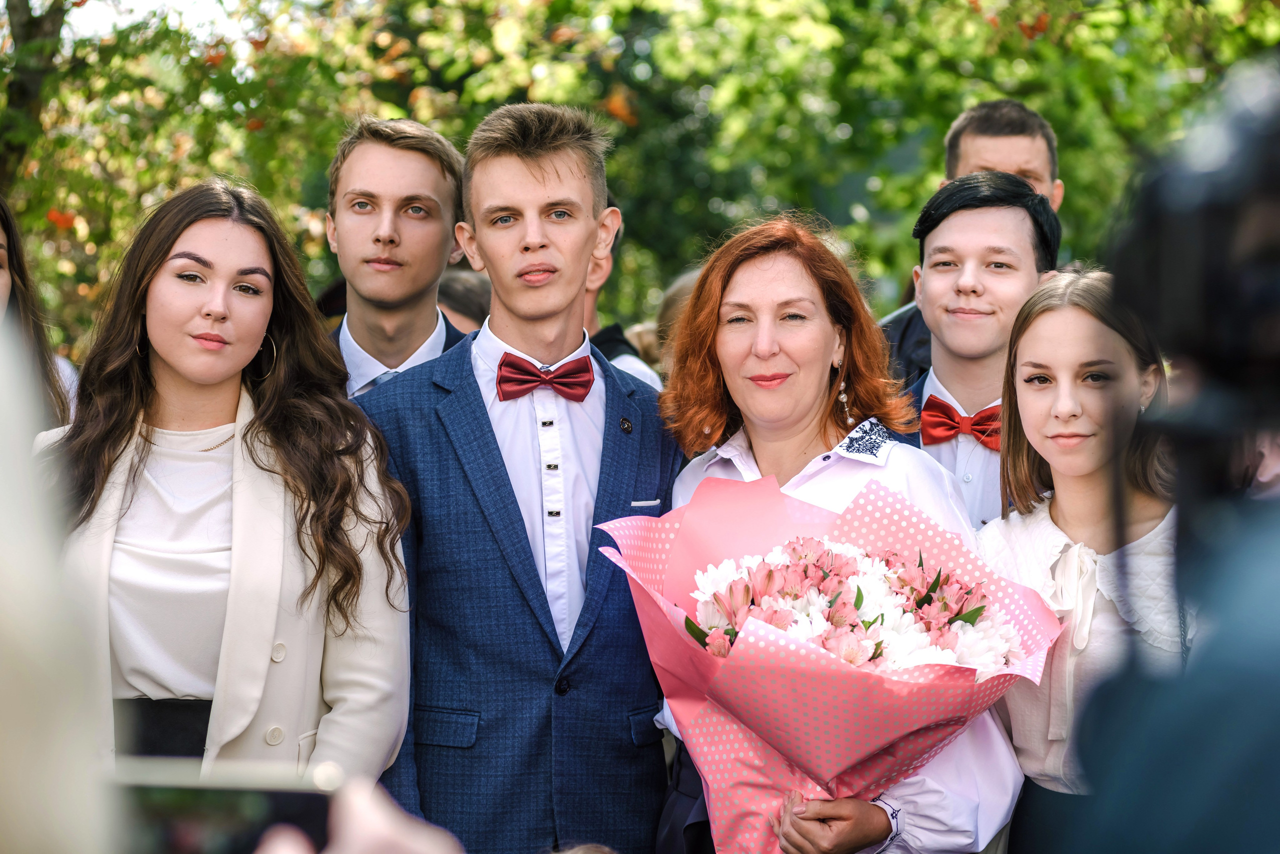 Линейка 11-е классы 2023. Фотограф Галина Лисанова, г. Брянск