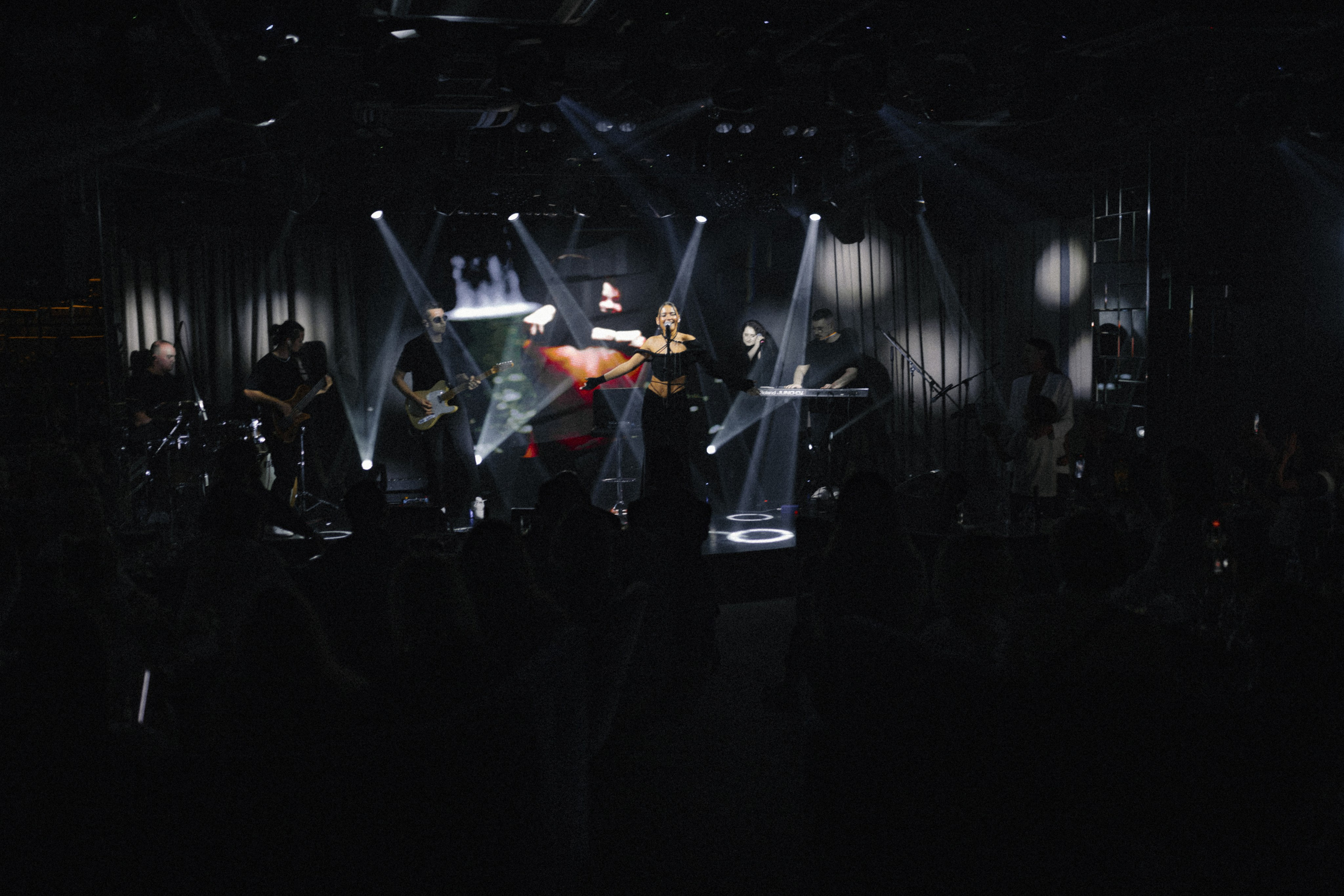 Lika KINO.A. Максим Комаров — Профессиональный фотограф