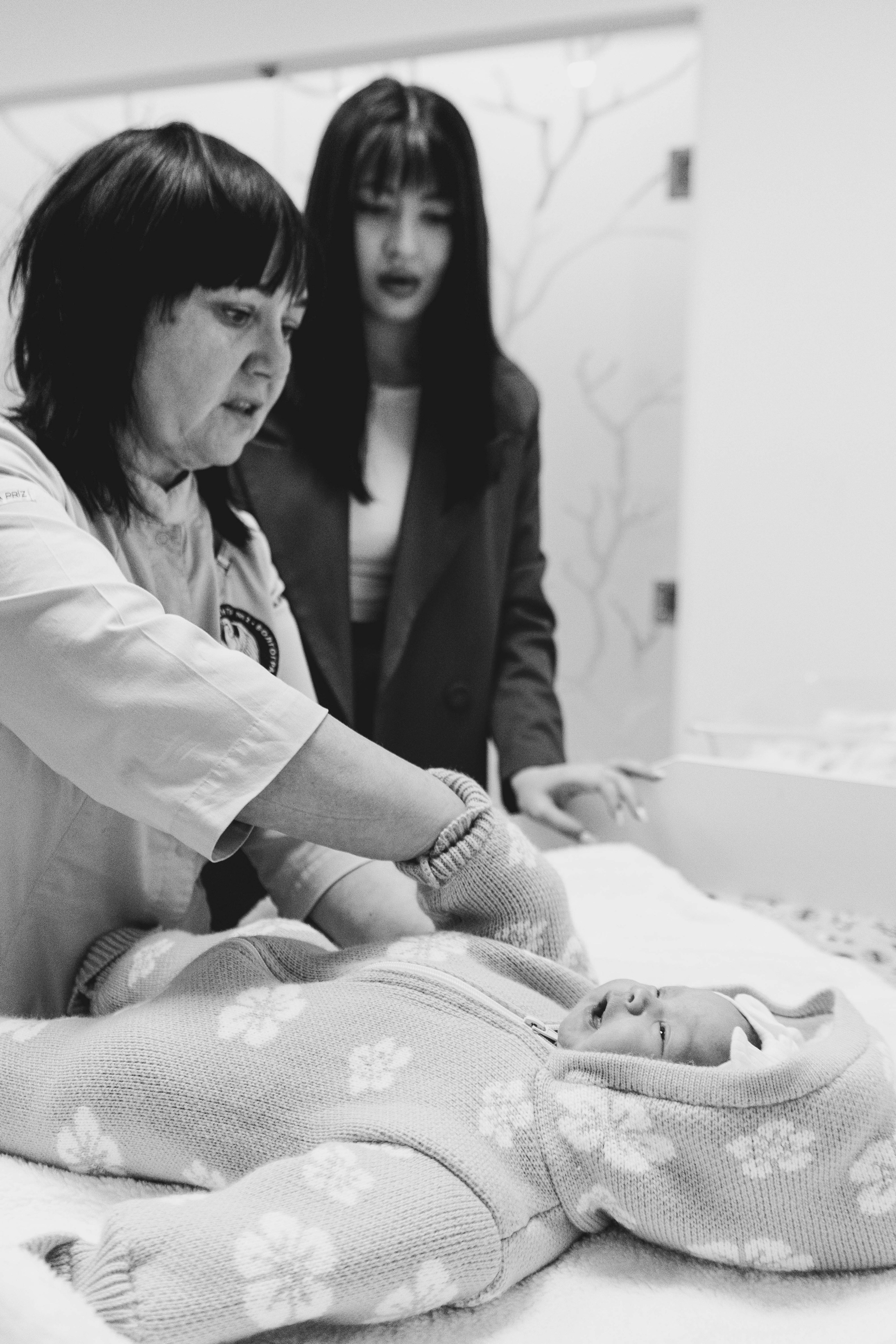 Выписка Алины и Евы из перинатального центра № 2. Семейный фотограф Софи Симакова в Волгограде и Волжском