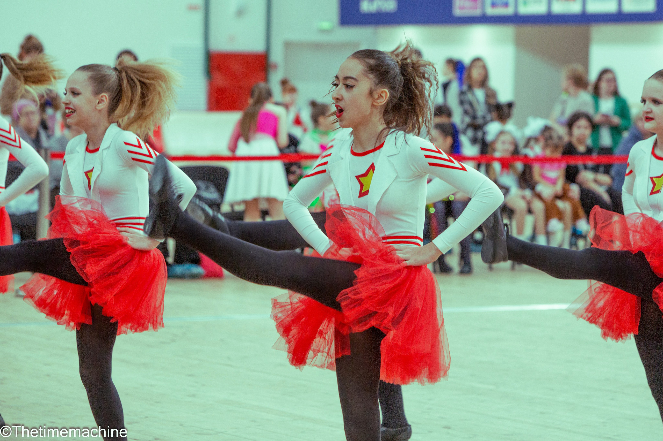 DANCE. Фотограф для маркетплейсов Михаил Бове