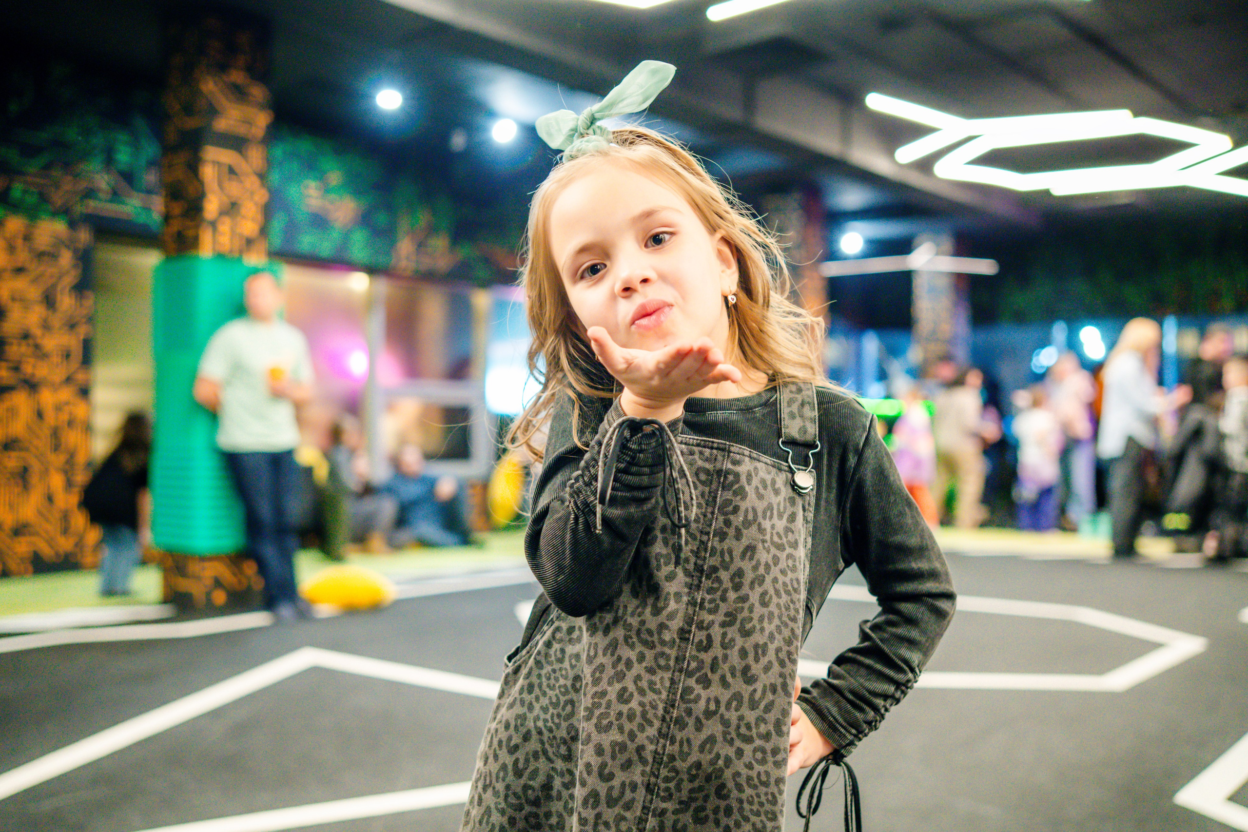 VR (November-December 2024). Felixtones