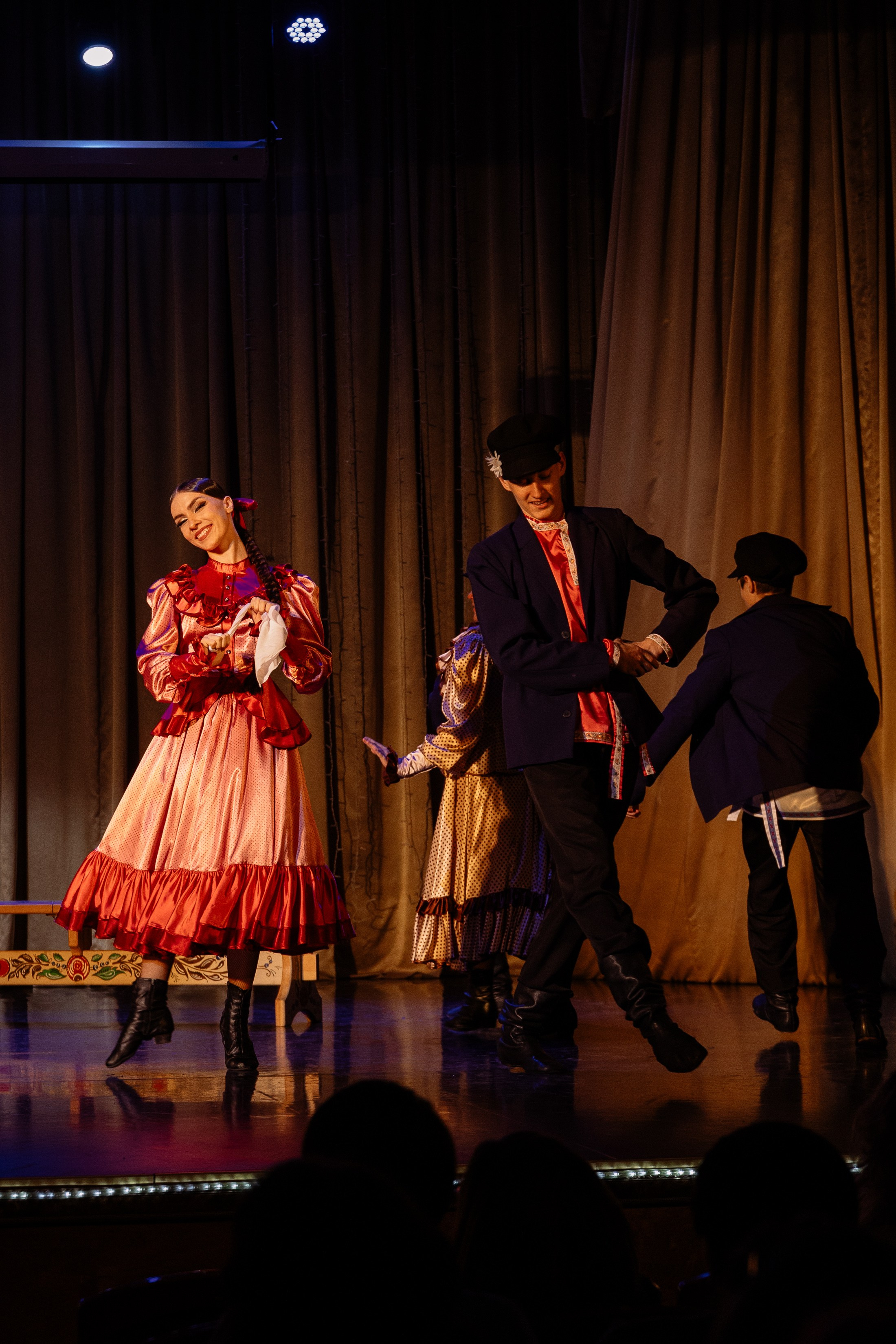 Сибирские узоры ДК Ефремова. Фотограф Юлия Мальцева