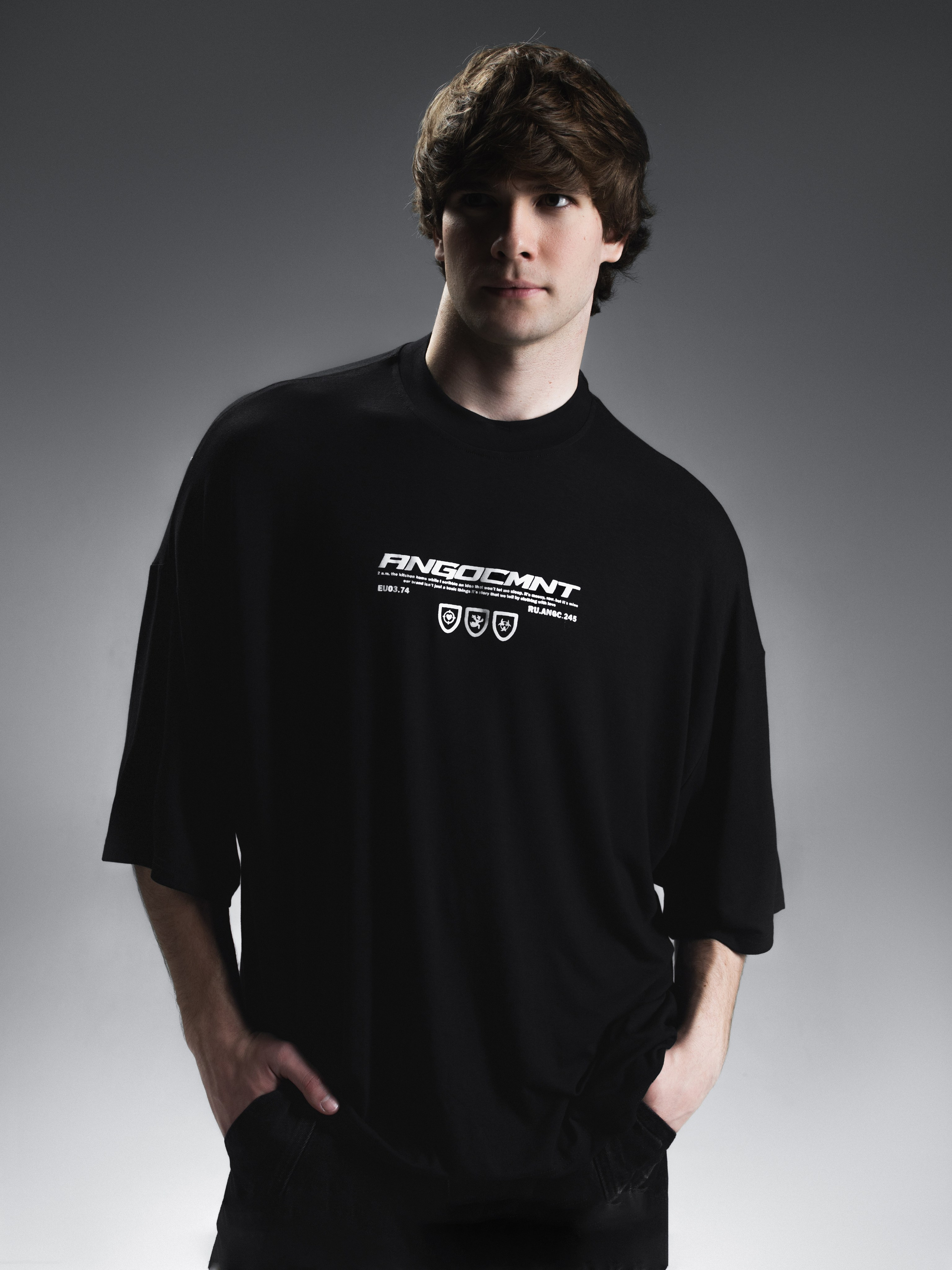 КАТАЛОГ | серый фон. RUNA production — стильные съемки для брендов