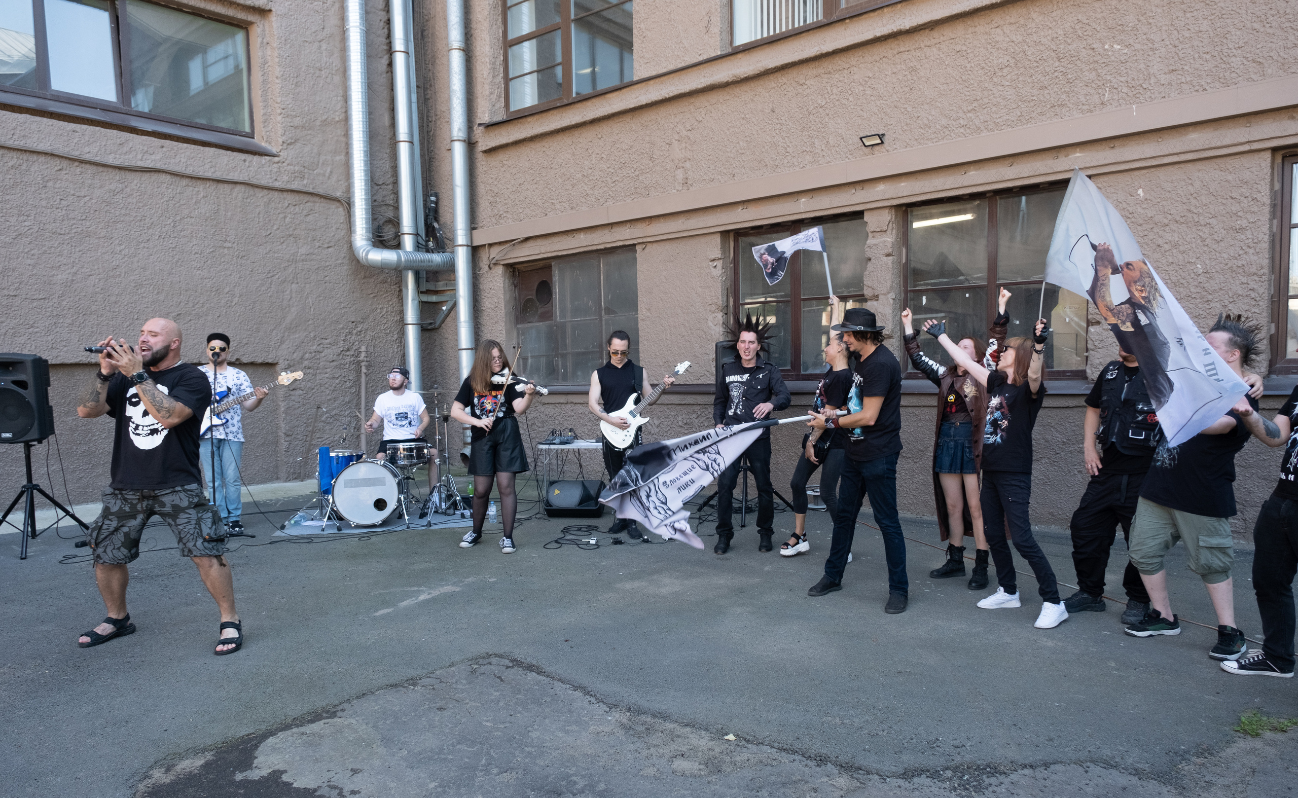 BearRock Концерт 50 лет со дня рождения Михаила Горшенева. Репортажный фотограф в Санкт-Петербурге Максим Варбулайнен