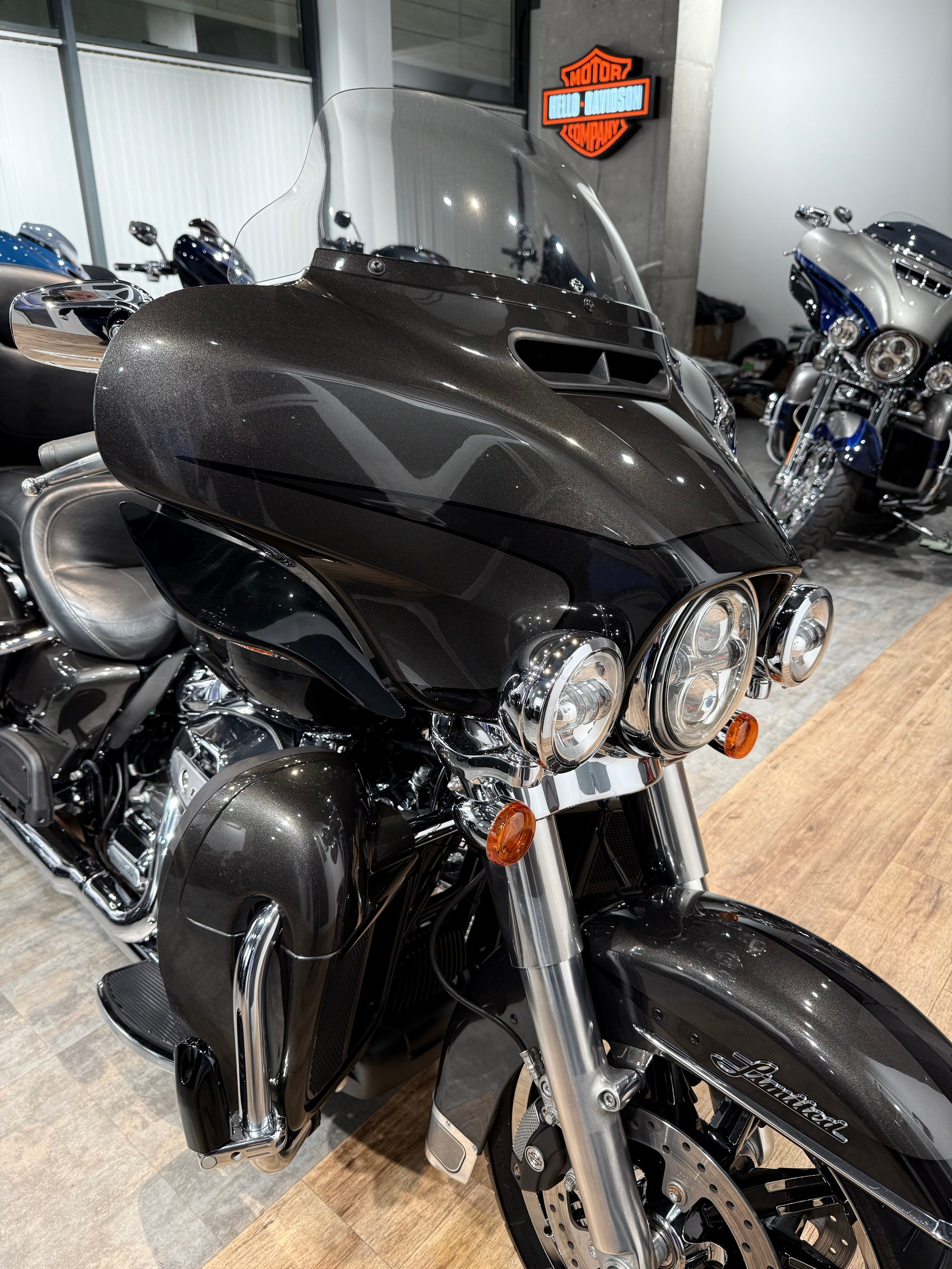 114 Electra Glide Limited (KessTech). Hello Davidson, Москва. Только хорошие мотоциклы…