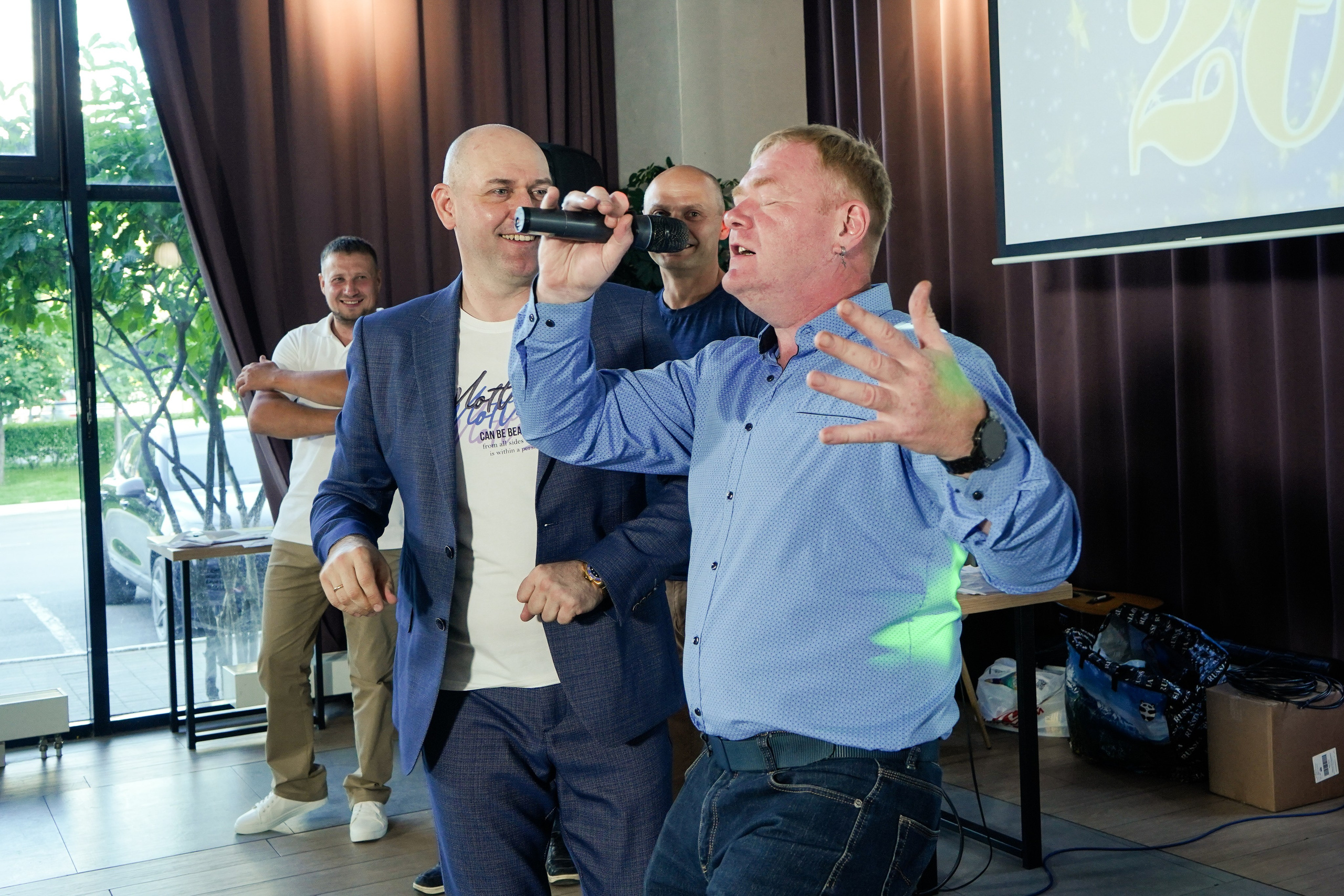 Выпускной вечер, гимназия № 40, 9 класс. Семейный и портретный фотограф в Екатеринбурге Анна Лобанова