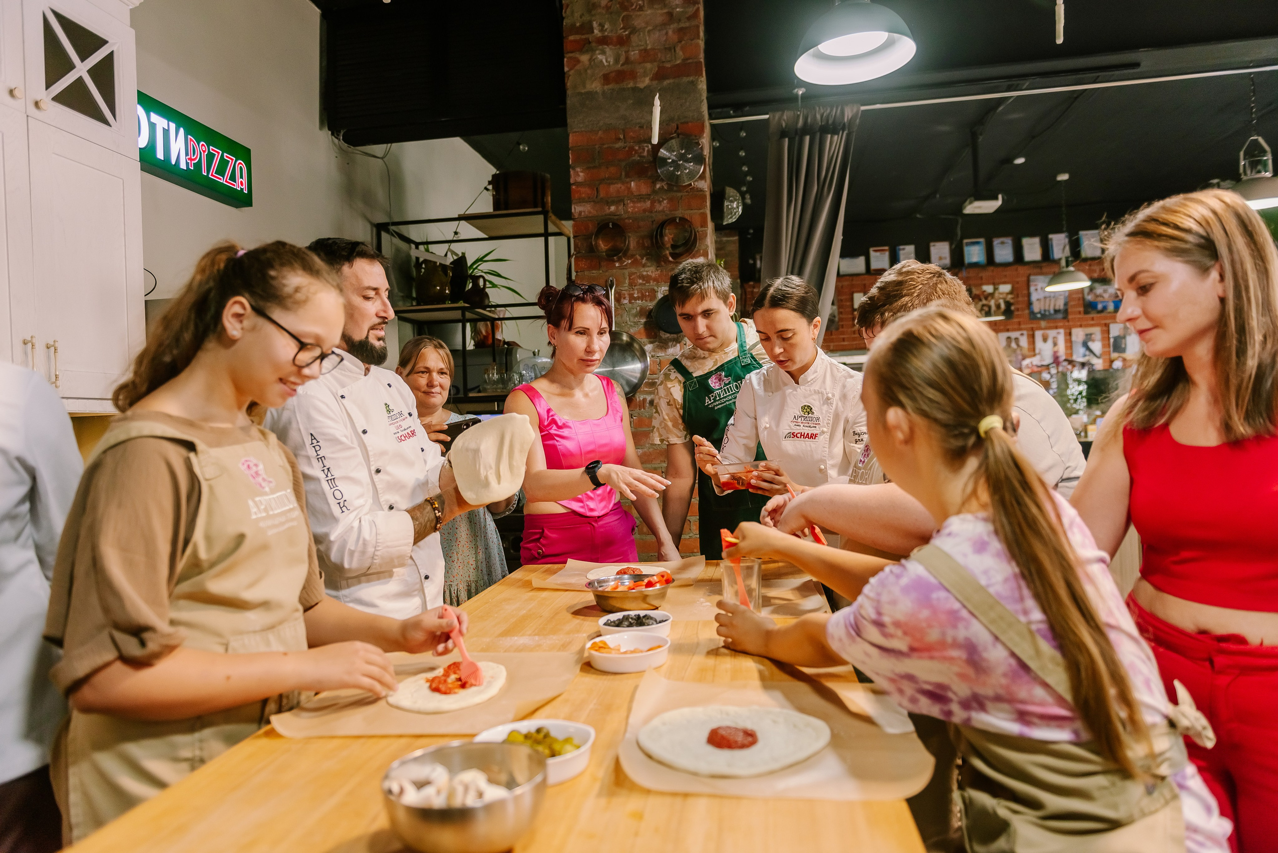 Инклюзивная кухня добра в Артишок 30. 07.35. Детский фотограф, семейный фотограф и репортажи в Кемерово