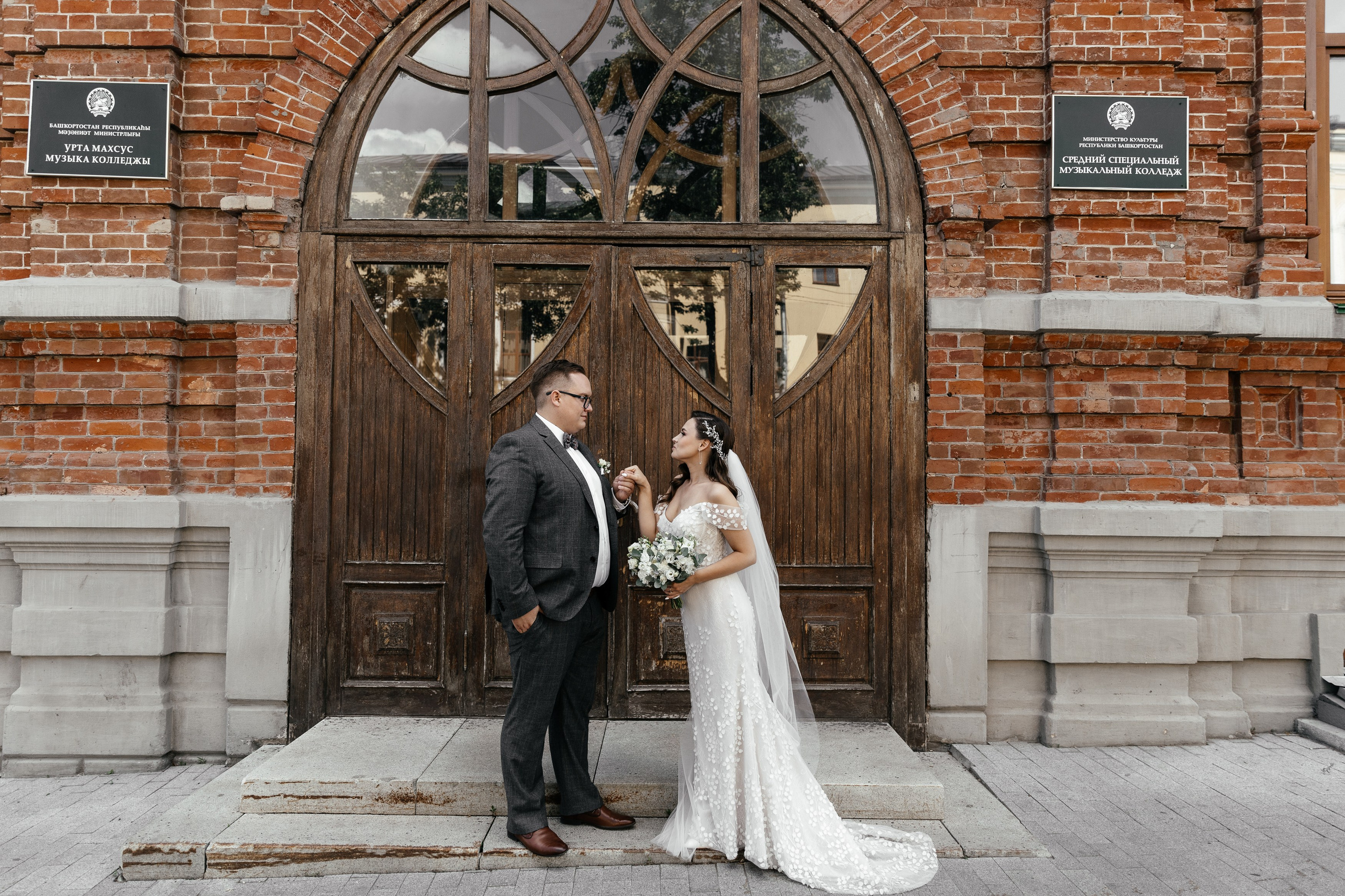 Свадебный фотограф Уфа — Руслан ГабдлисламовЖивые эмоции, красивые кадры, воспоминания на всю жизнь.Работаю по всей Республике Башкортоста. Свадебный фотограф Уфа Руслан Габдлисламов