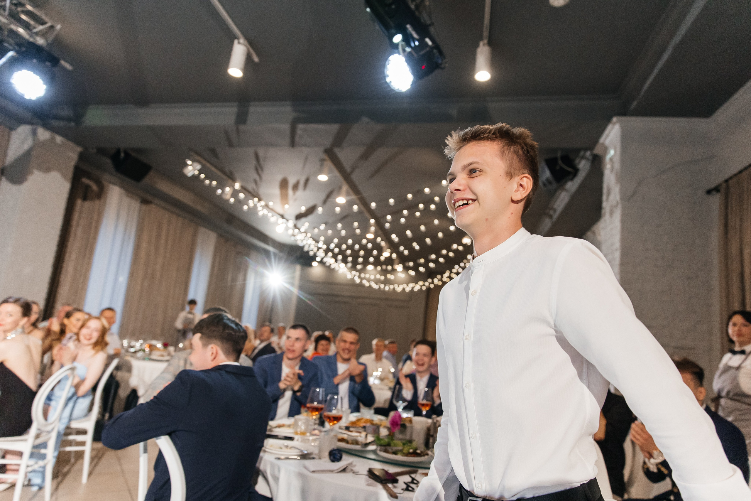 2023-06-23 Выпускной МБОУ СОШ № 10. Фотограф в Красноярске