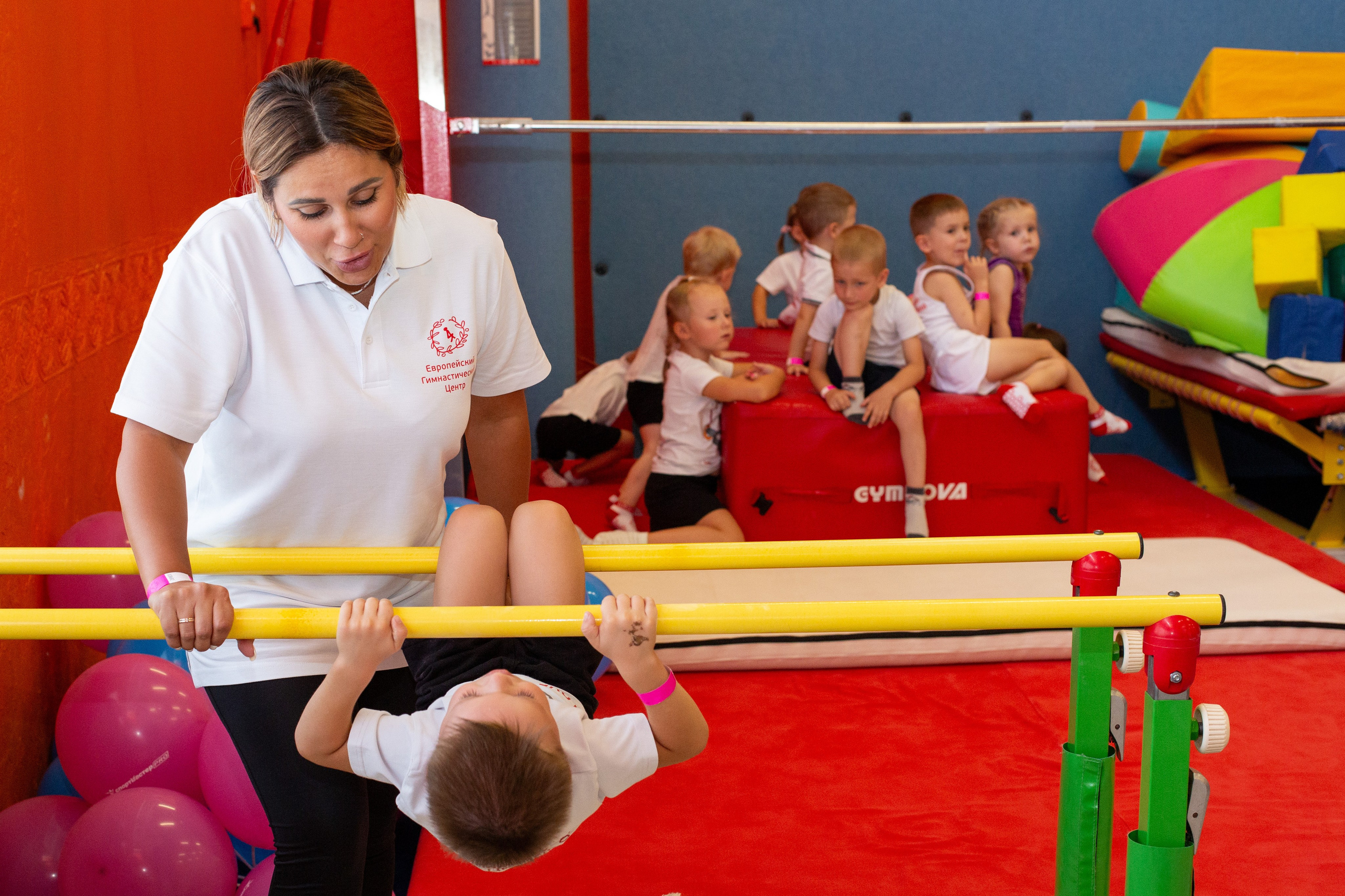 Европейский Гимнастический Центр. Детский и школьный фотограф