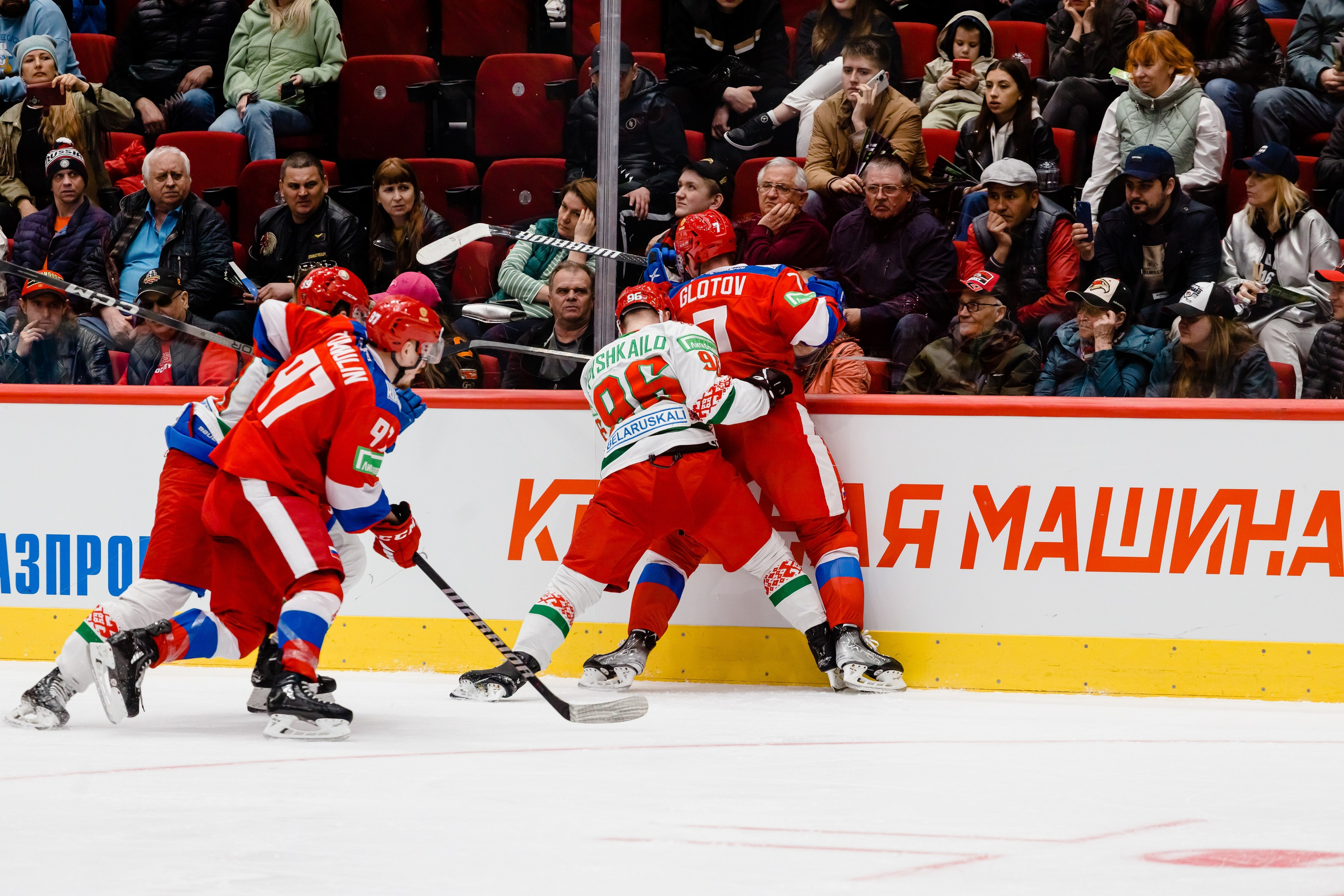 Россия — Беларусь. Свадебный и репортажный фотограф в Омске. Червоткин Никита