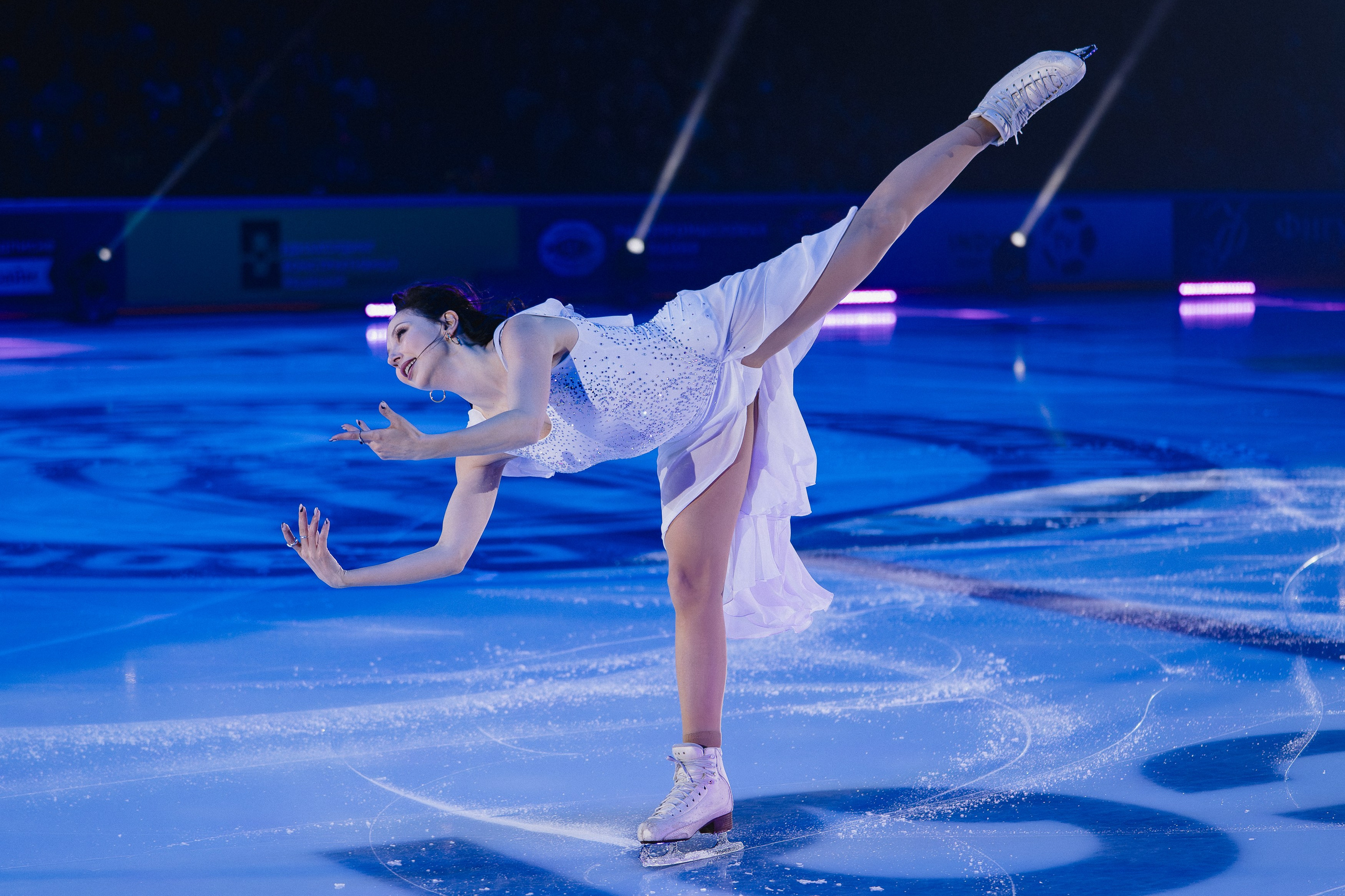 Шоу Этери Тутберидзе в Новосибирске. Воробьева Ксения — Спортивный и танцевальный фотограф Новосибирск