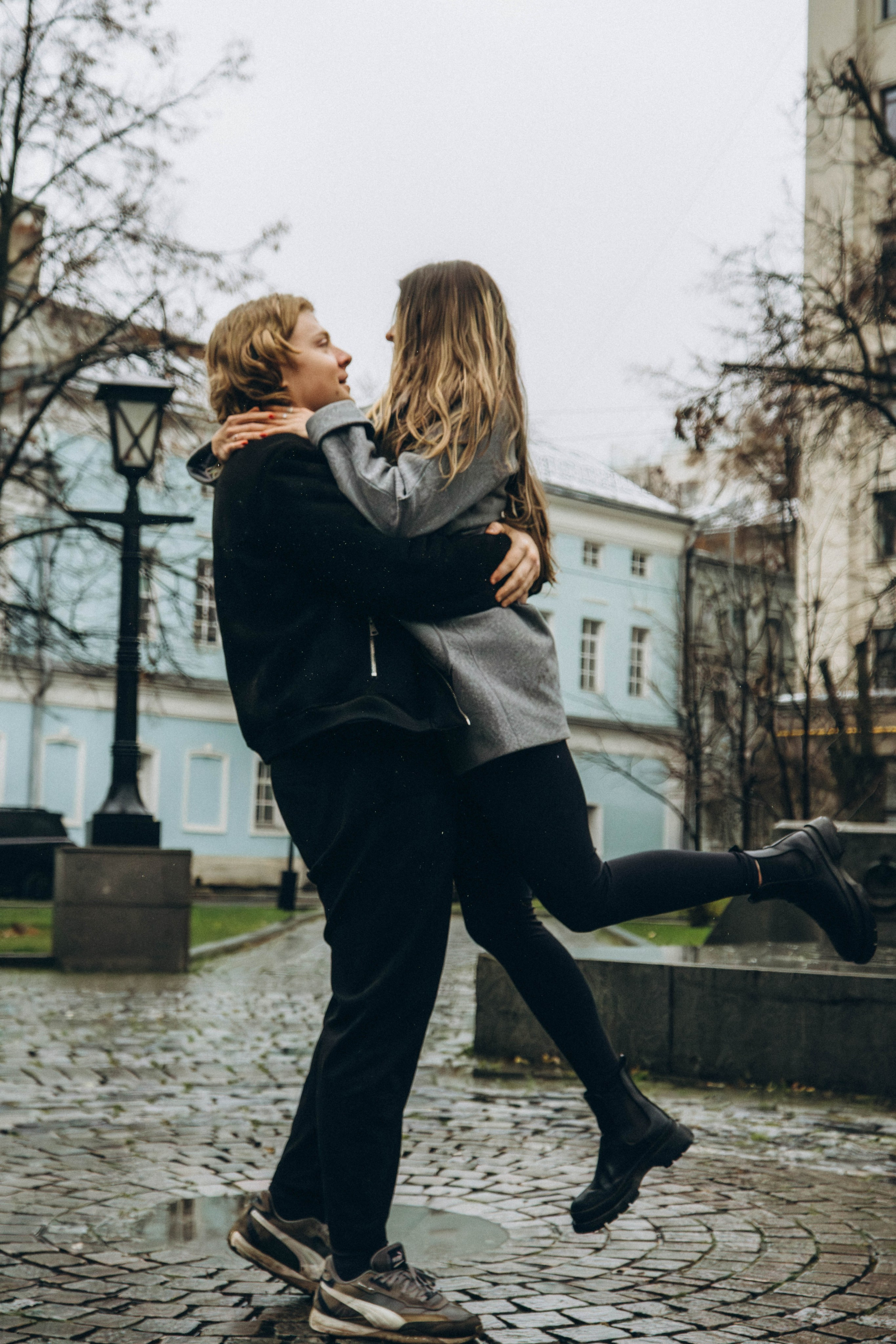 Саша и Максим. Чистые пруды. Фотограф Москва Валерия Веденина