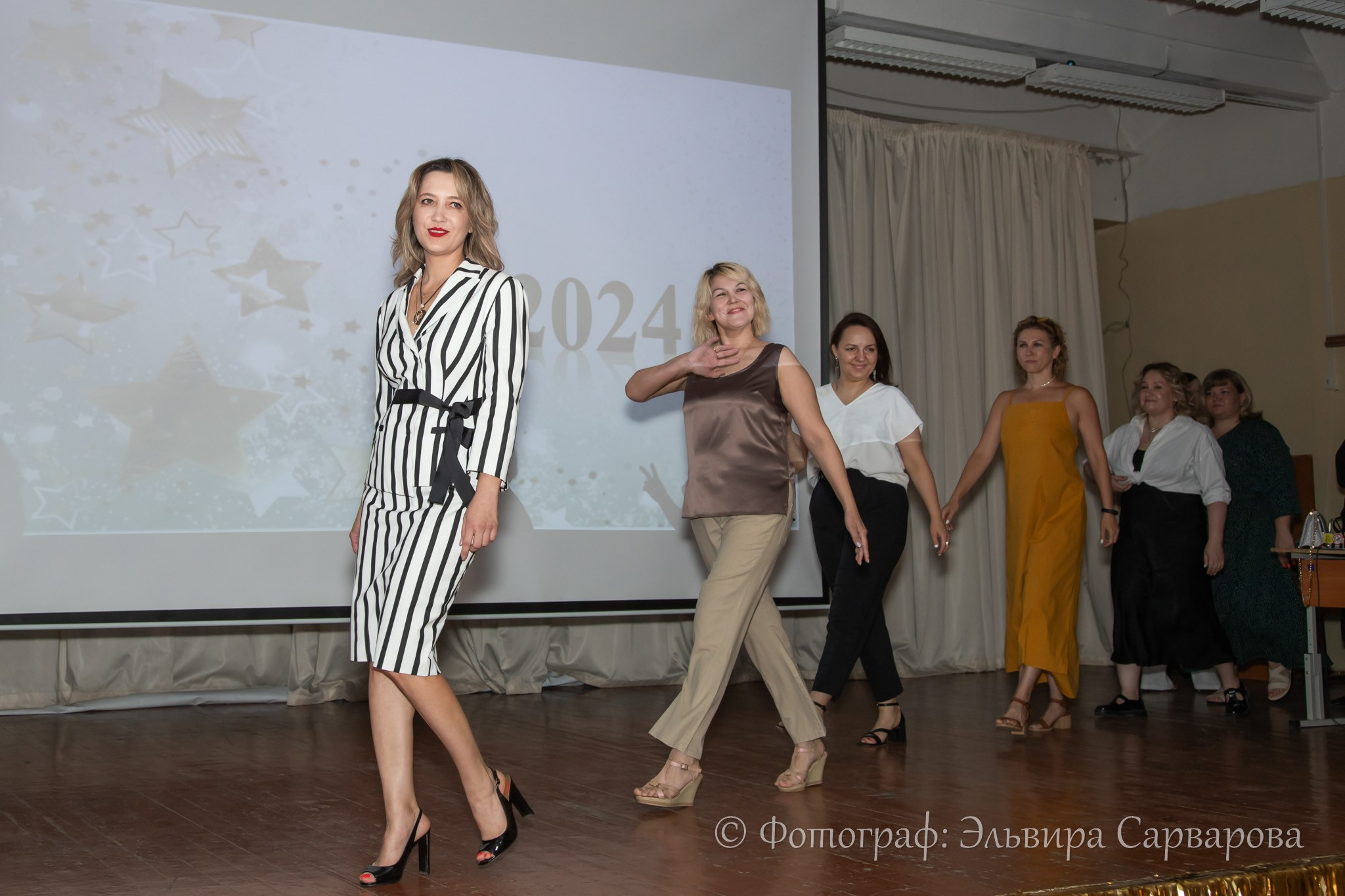 Вручение аттестатов 9 класс. Репортажный Фотограф