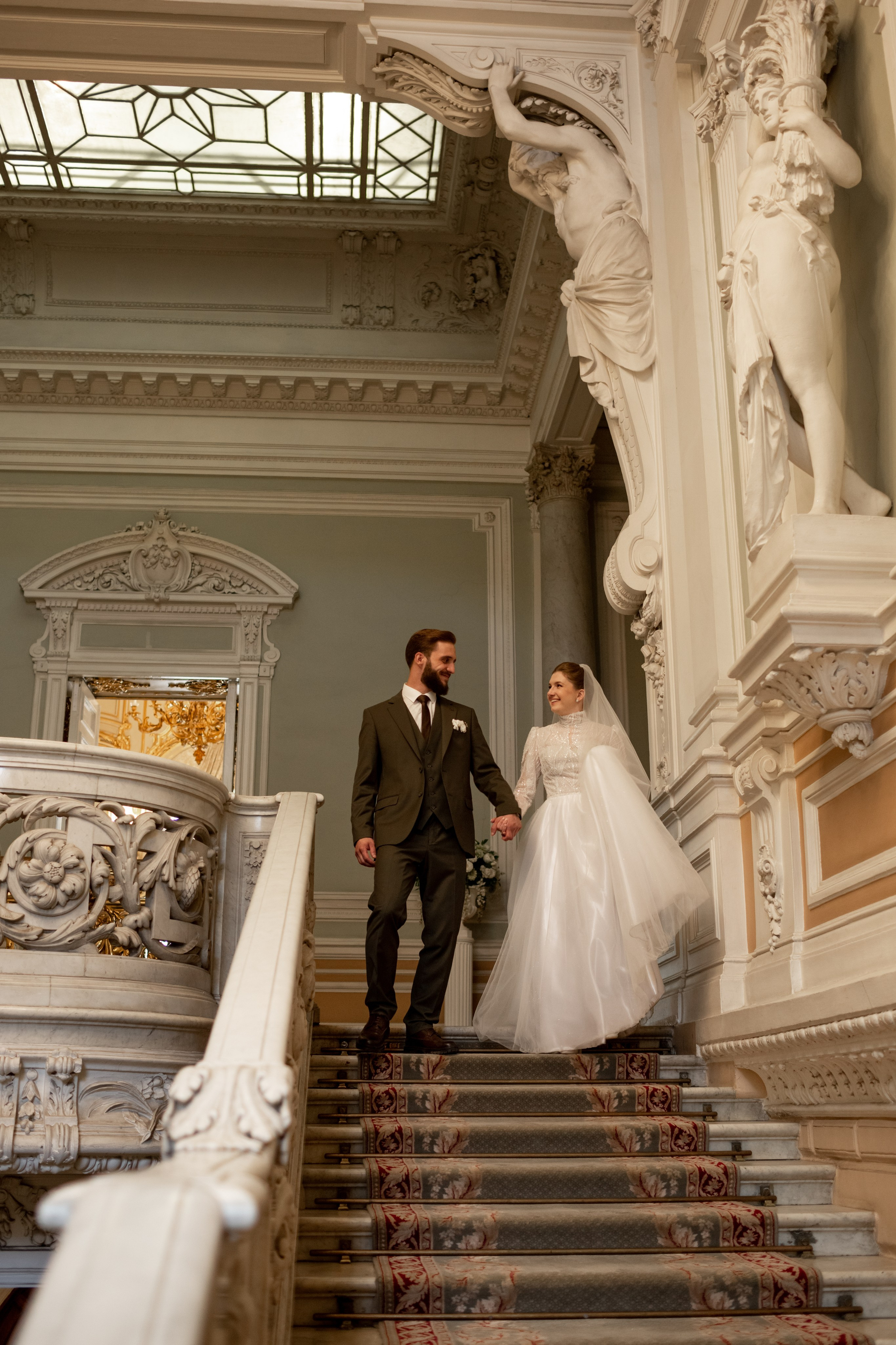 Свадебная фотопрогулка в Петербурге. Свадебный фотограф Кирилл Белый