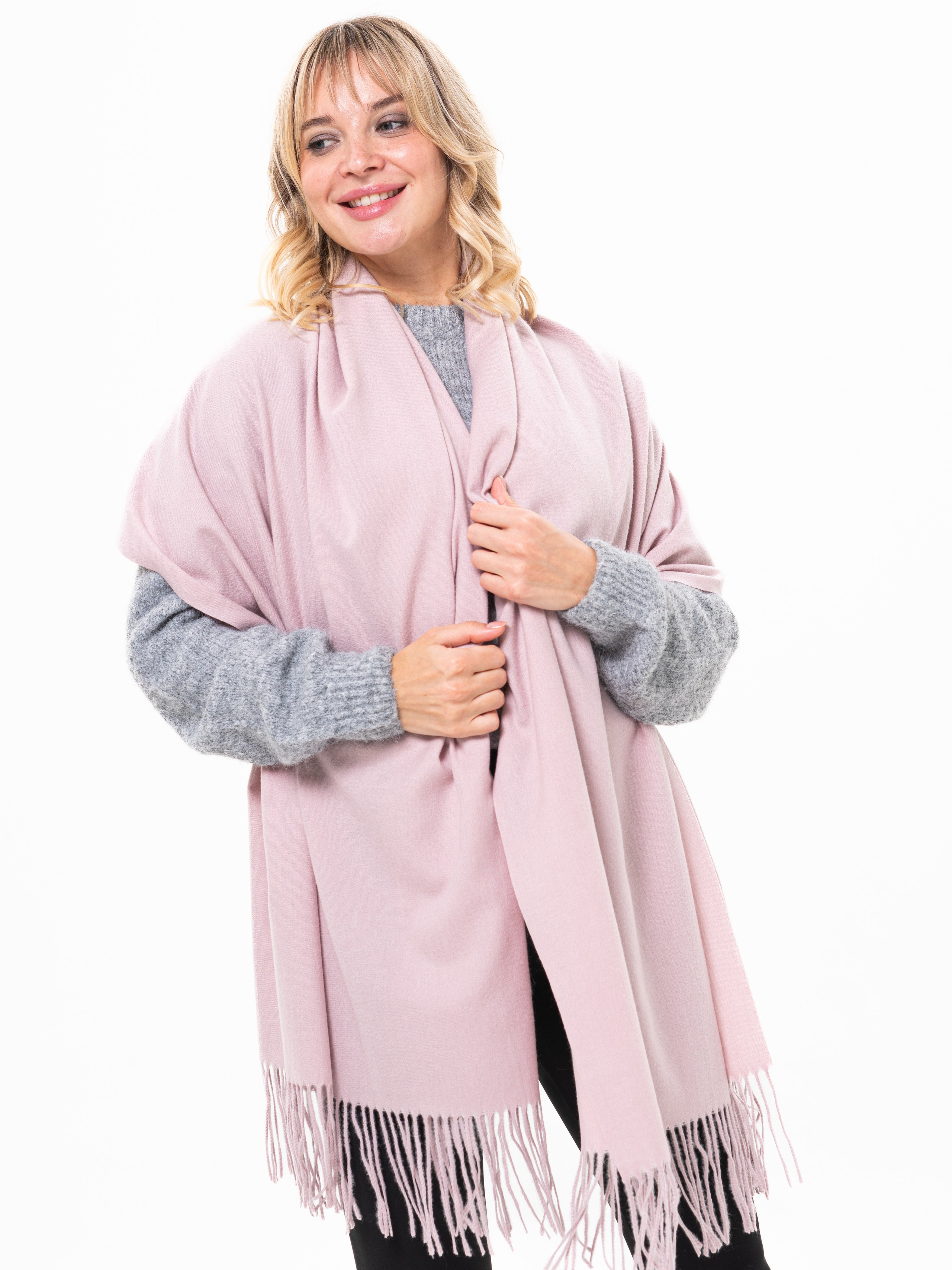 Сборная съёмка для маркетплейсов от CREATIVO PROD. Фото для маркетплейсов — CREATIVO.PROD Москва