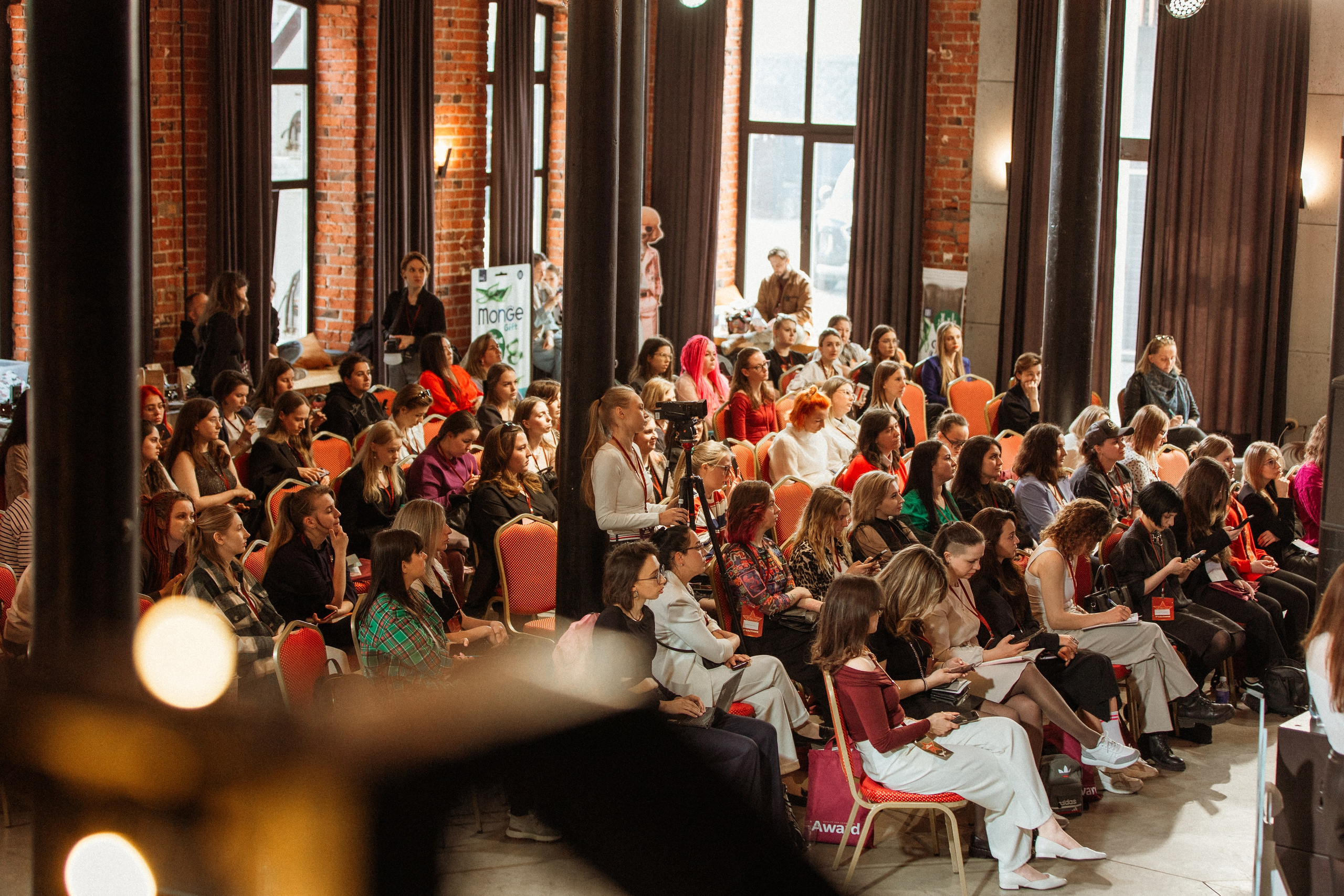 CBcon. Фотограф анималист в Москве Майорова Евгения