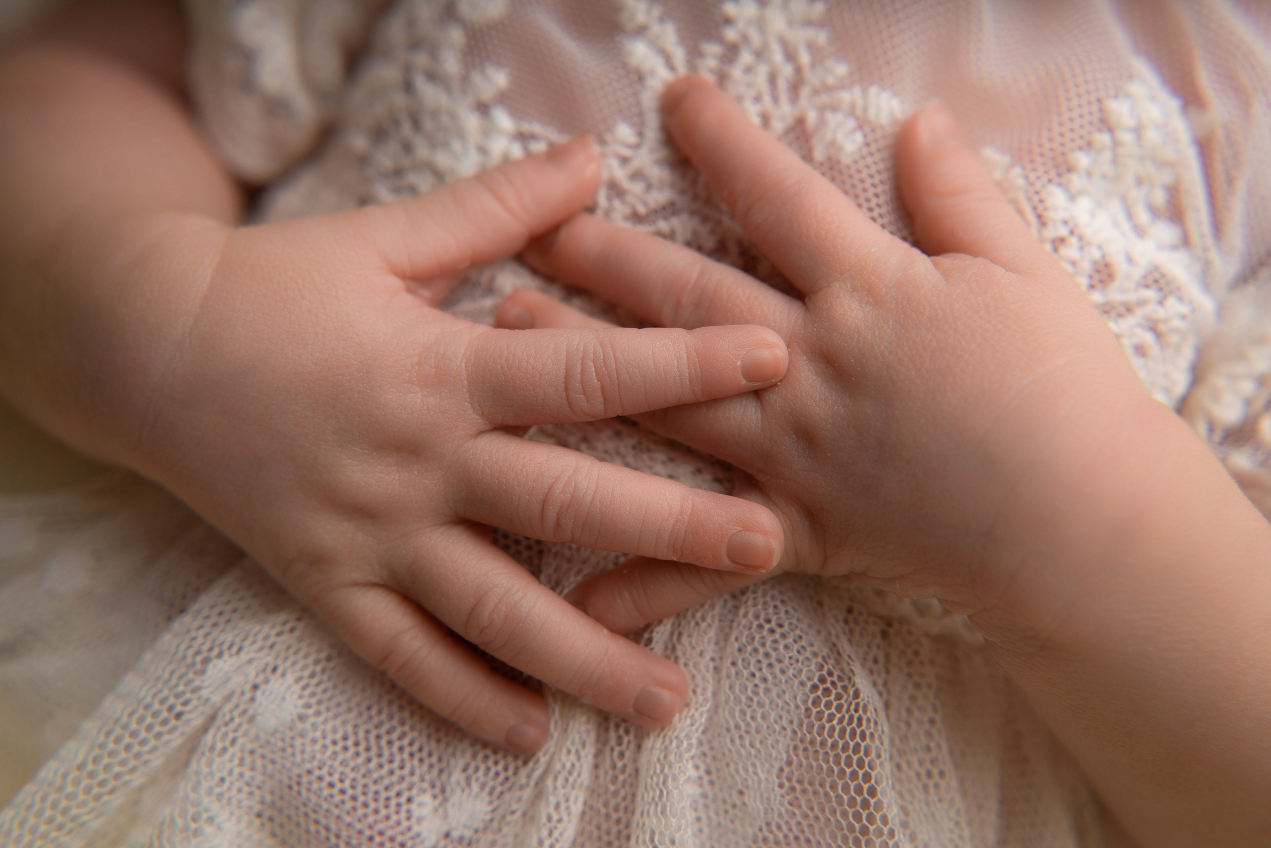 Фото с родителями/Макроснимки. Фотограф новорожденных Оренбург и свадебный фотограф Оренбург