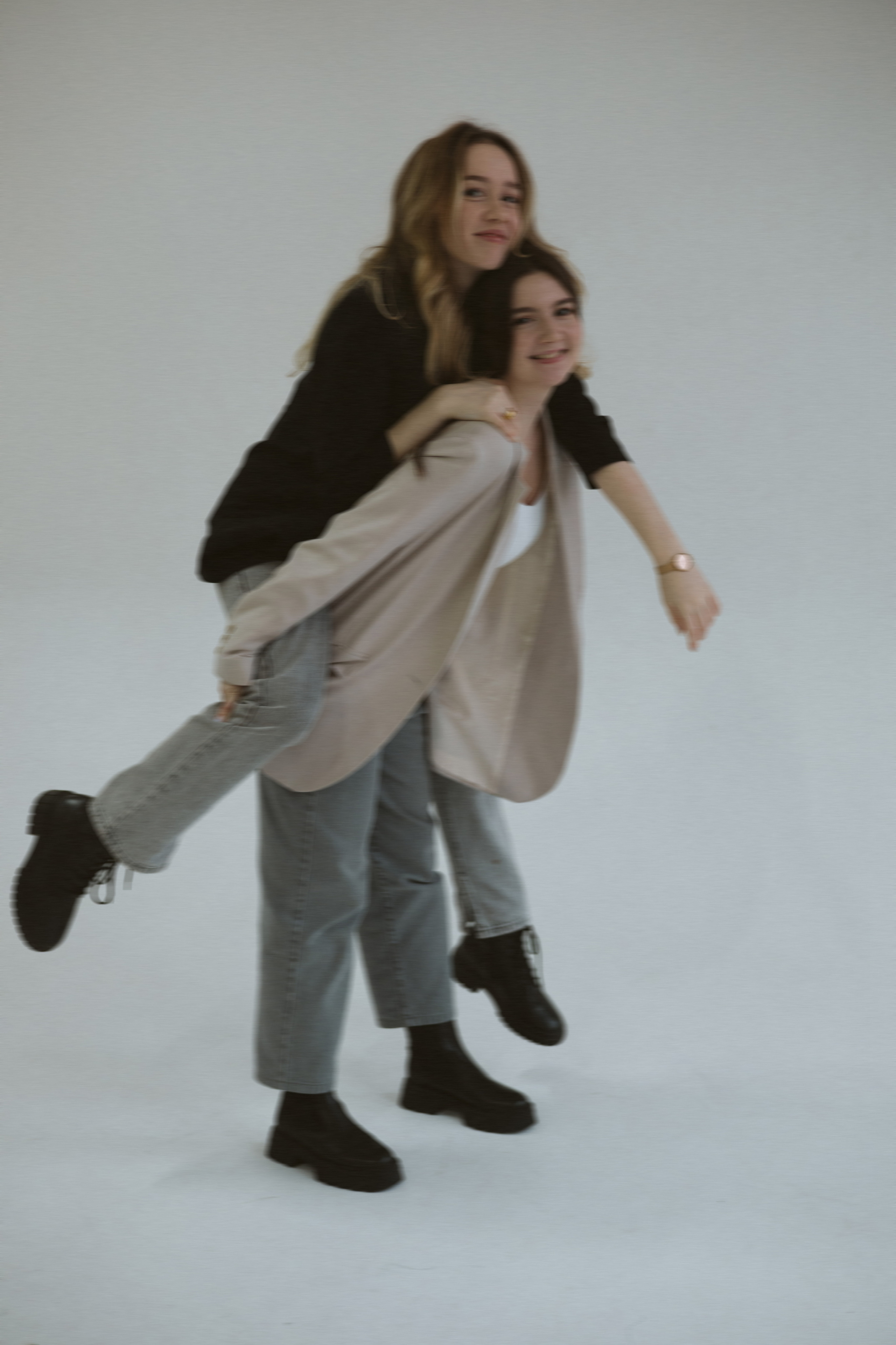 Оля и Лера. Фотограф Москва Лада Ларина