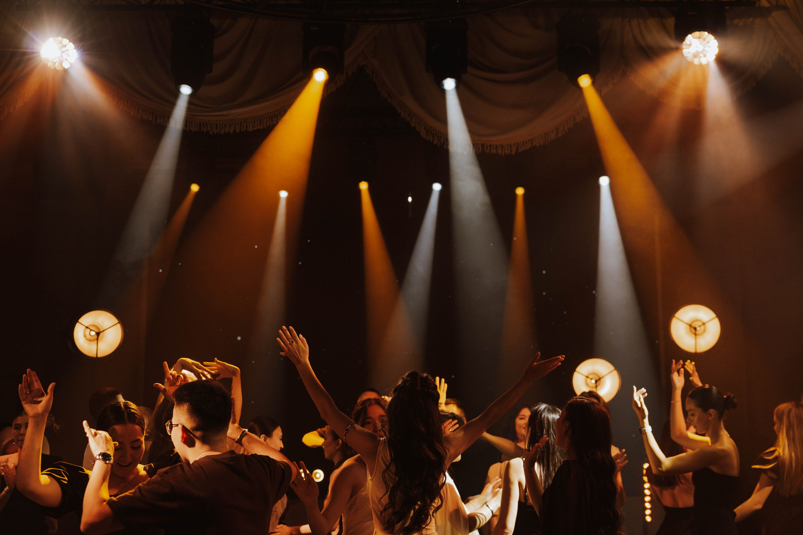 Арсен & Элина. Свадебный фотограф Красноярск Элина Леонова