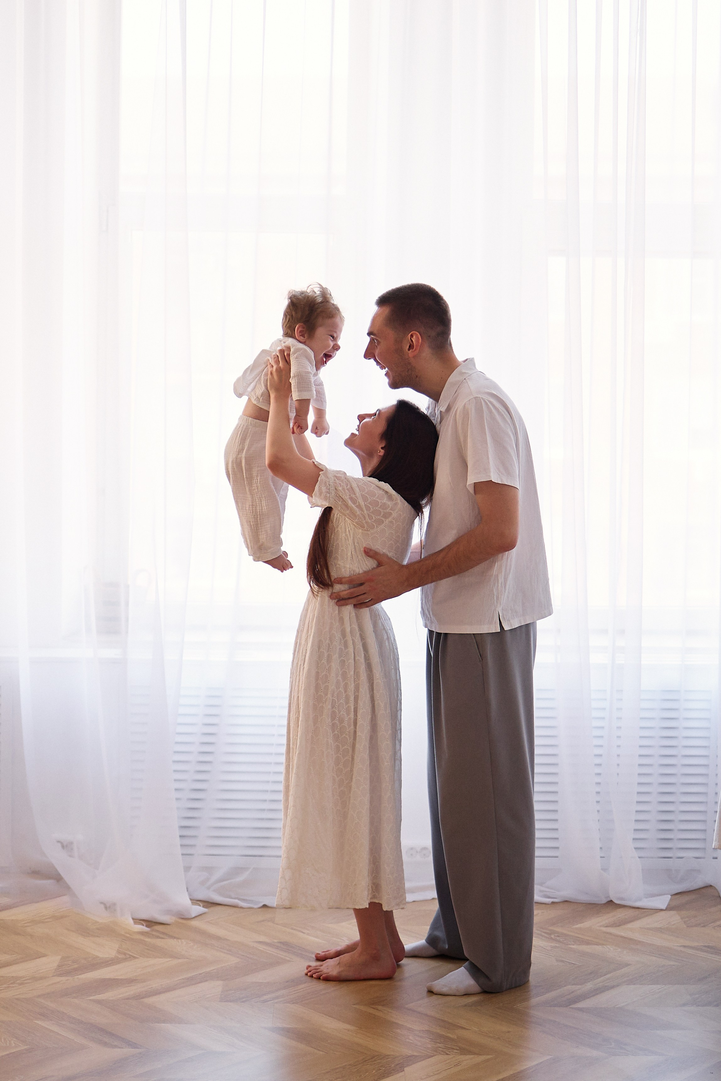 Семейная фотосессия в Краснодаре — фотостудия Roomy