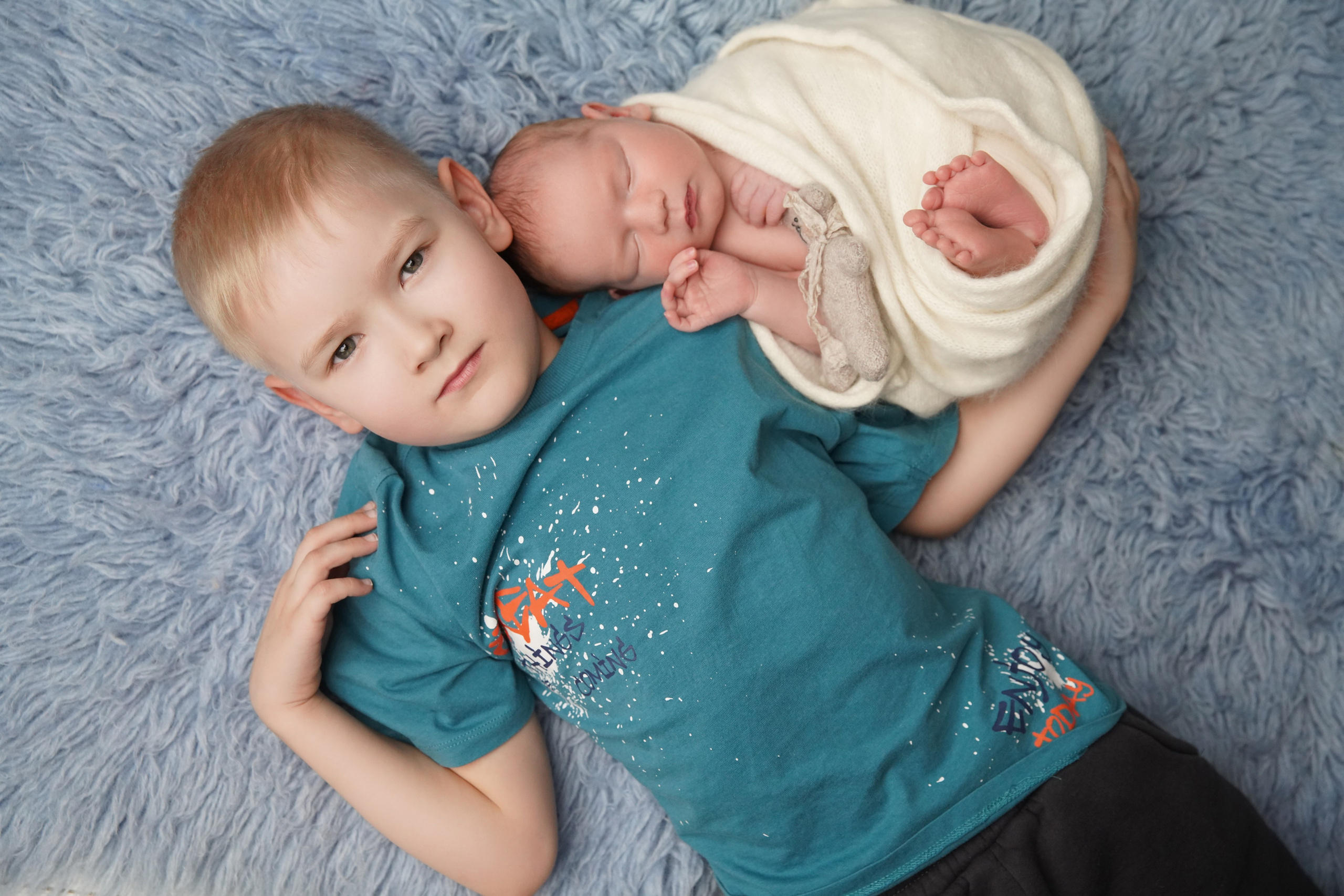 Мальчики. Фотограф новорожденных. Семейный и детский фотограф в городе Сургуте