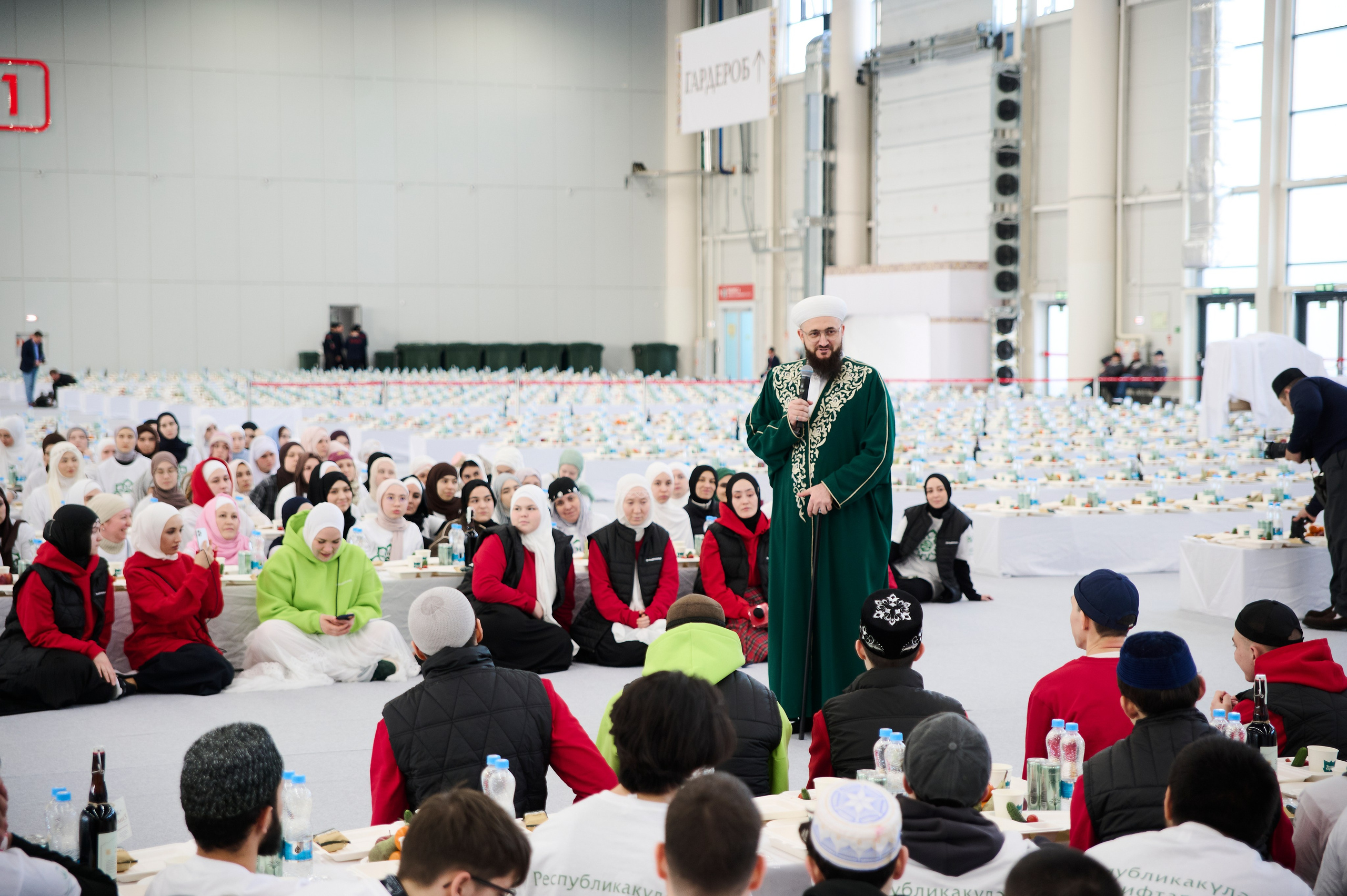 Репортажный фотограф на юбилей корпоратив, мероприятия в Уфе. Свадебный фотограф Тимур Хабибуллин