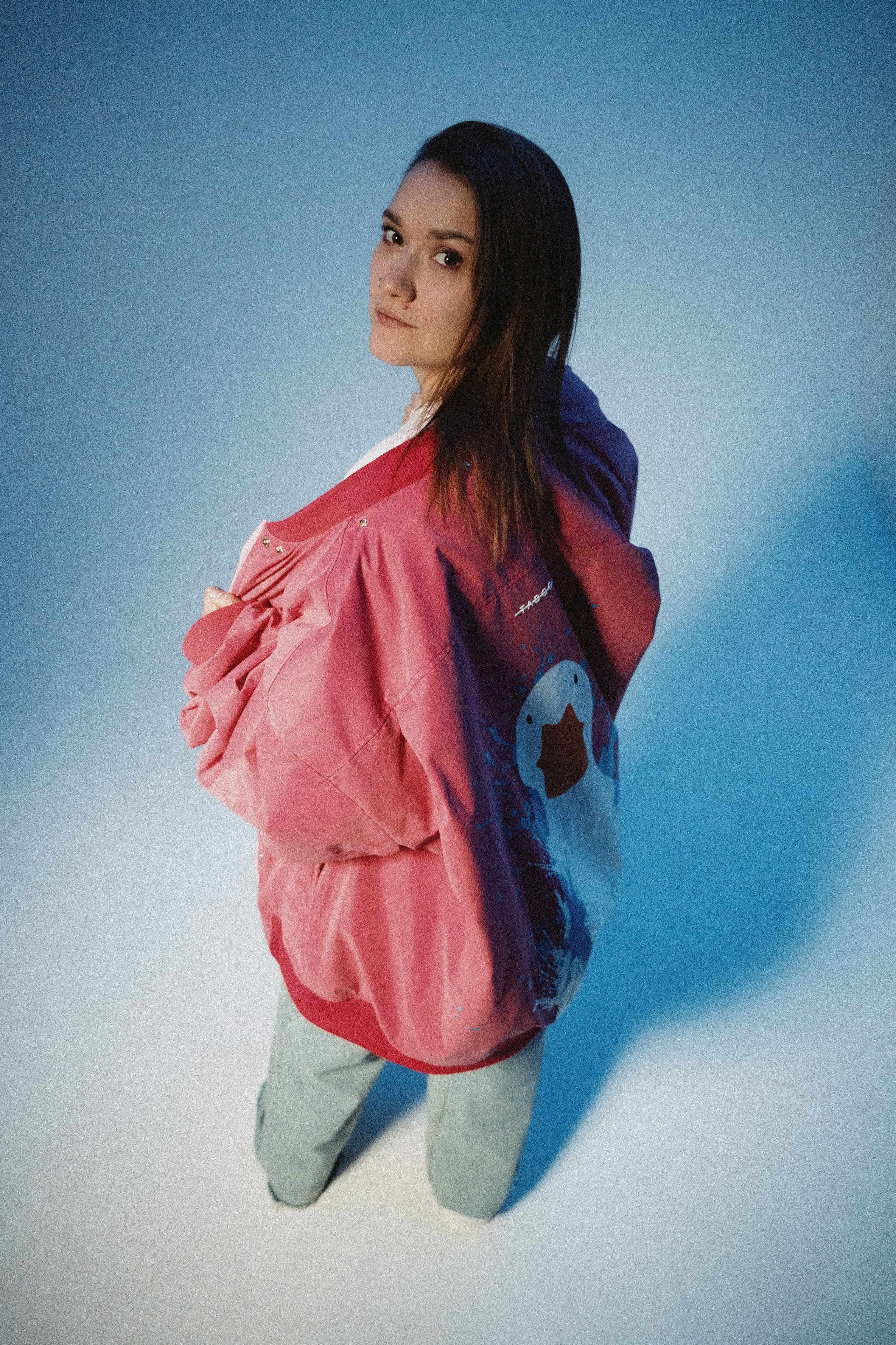 Женский портрет в студии — естественный и искусственный свет. Фотограф в Хабаровске Дмитрий Лемешков