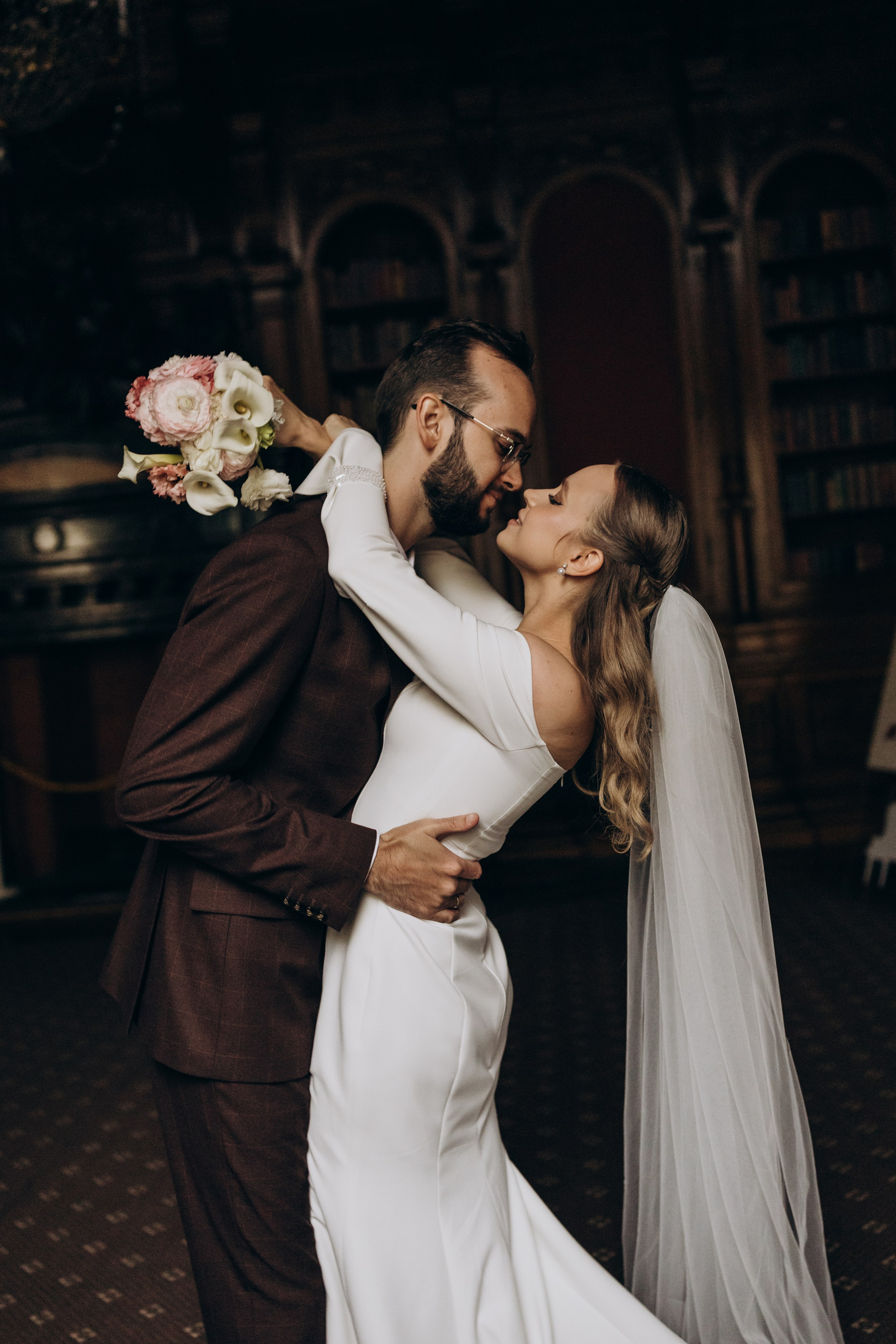 Юра и Полина | 2-й дворец и Половцова. Свадебный и love story фотограф в Санкт-Петербурге