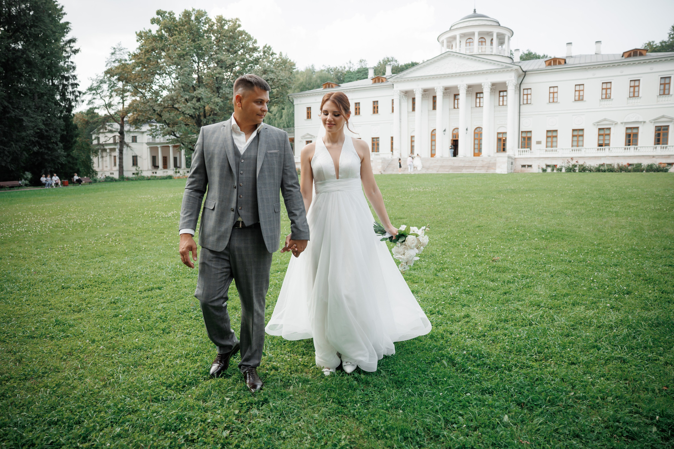 ЗАГС Бутово и Остафьево. Свадебный и репортажный фотограф (Москва, Королев и другие)