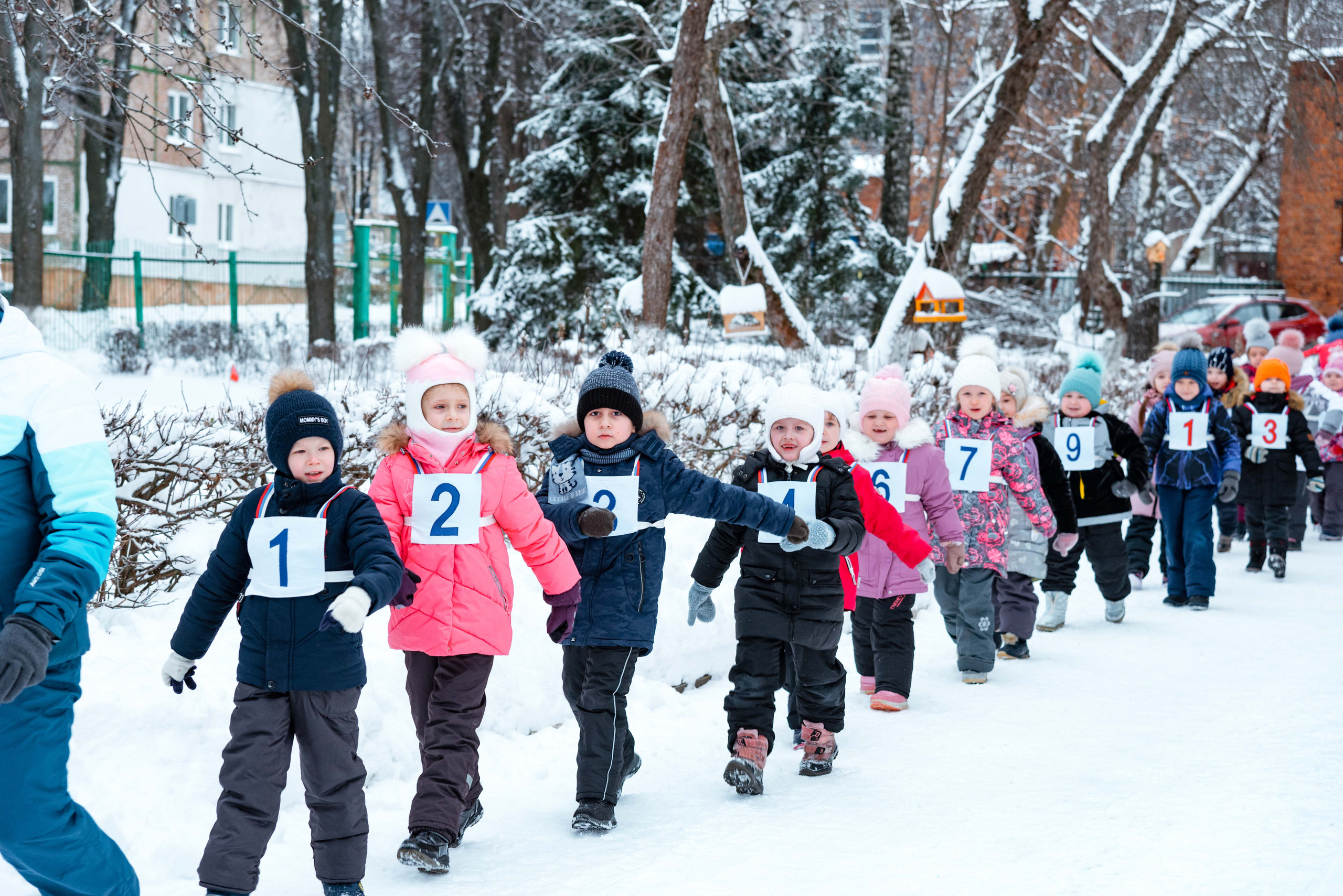 Зимняя фотосессия в детском саду для фотоальбома в Туле. Выпускной альбом