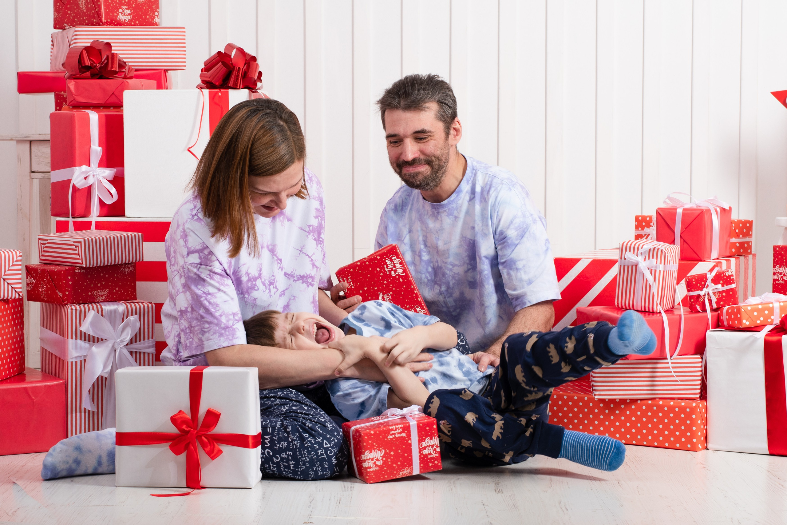Светлана с семьей. Студийная съемка. Екатерина Бикбаева фотограф, видеограф, медиа-продюсер