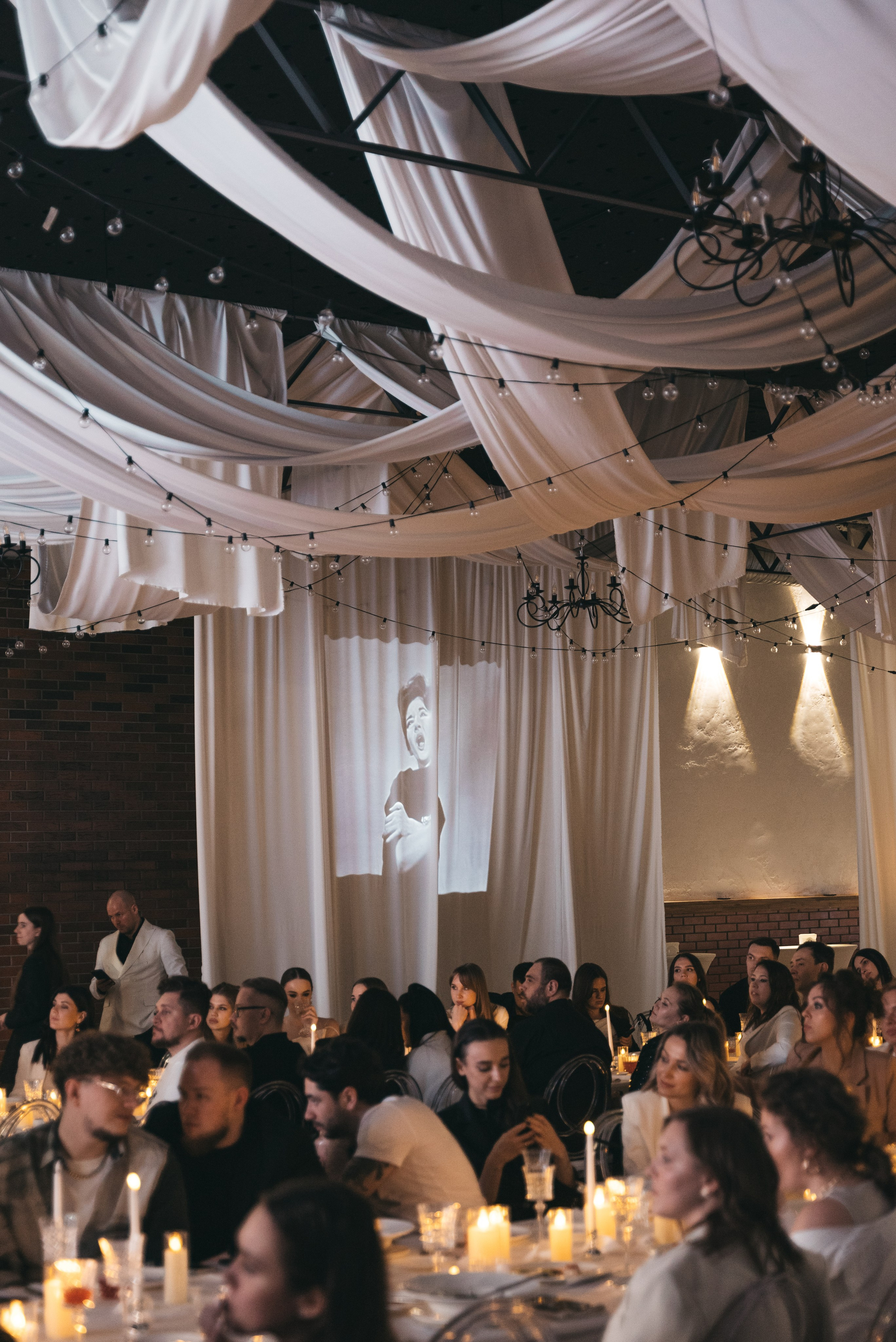 WhiteRoom Pre-wedding. Репортажный и свадебный фотограф в Сургуте