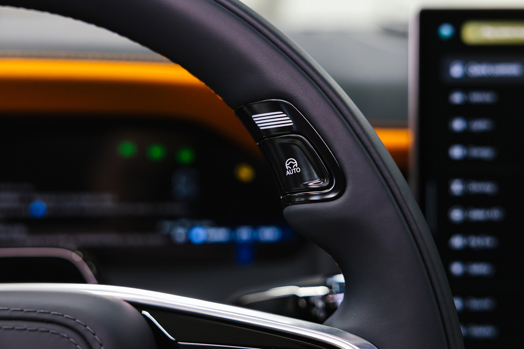 Zeekr 9X 2.0hyb 4WD AT (1401 л. с.) 2025, последовательно-параллельный гибрид, АКПП, 4WD. Автосалон «Х-Авто»